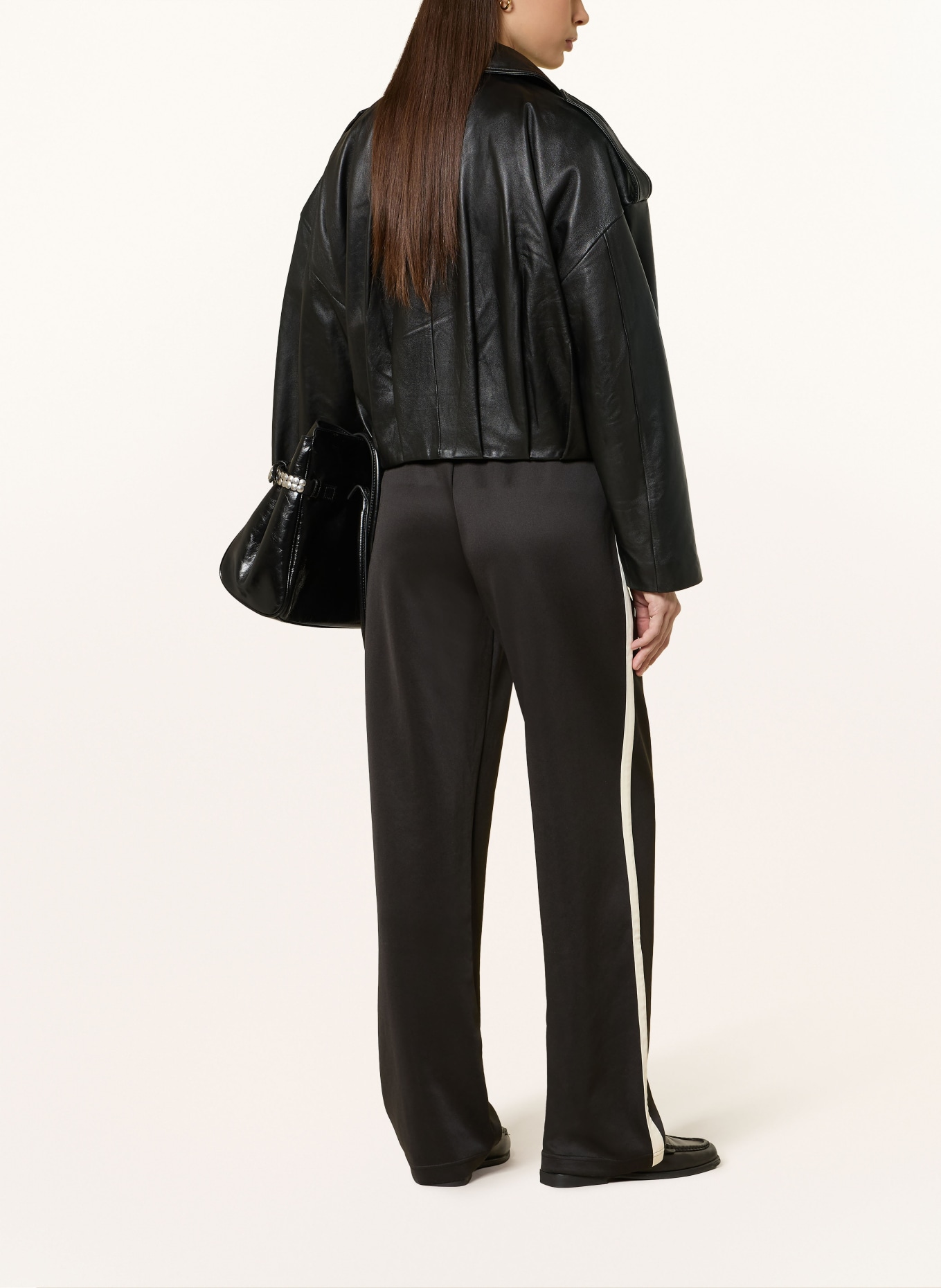 COPENHAGEN STUDIOS Trainingsbroek met galonstrepen: ZWART / ECRU