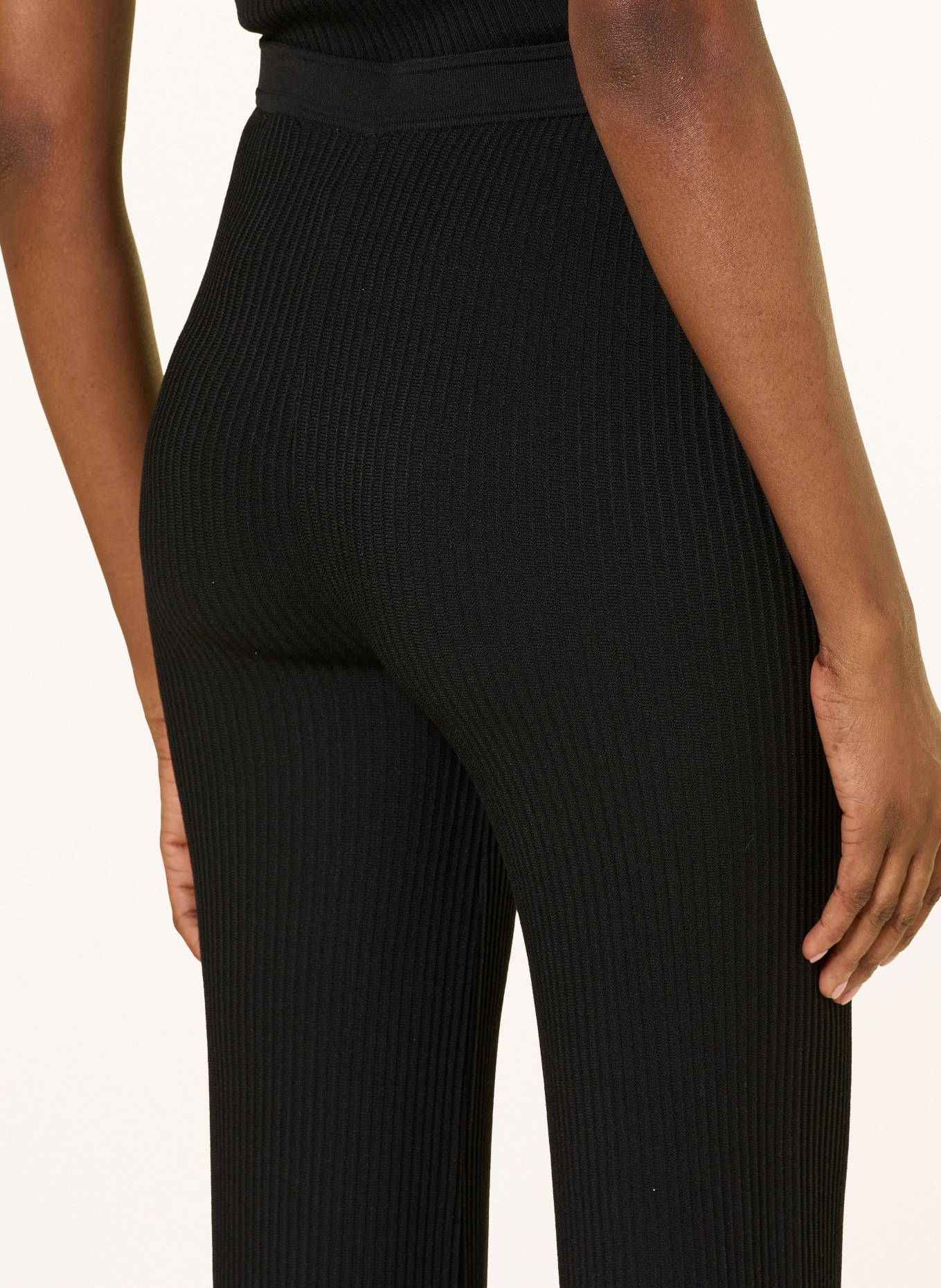 SANDRO Strickhose mit Volants: SCHWARZ