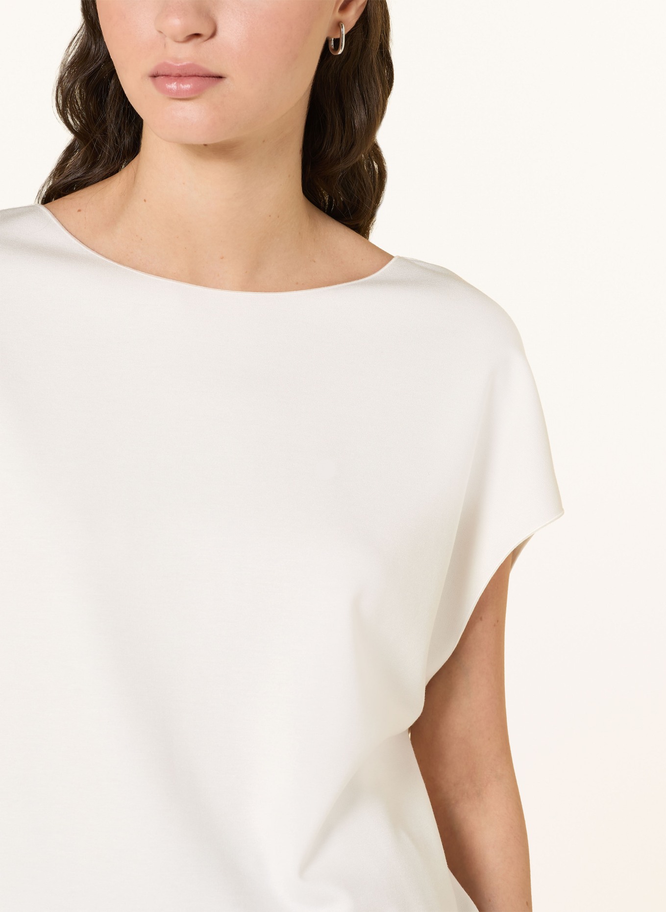 someday UVALERIE T-shirt: WHITE