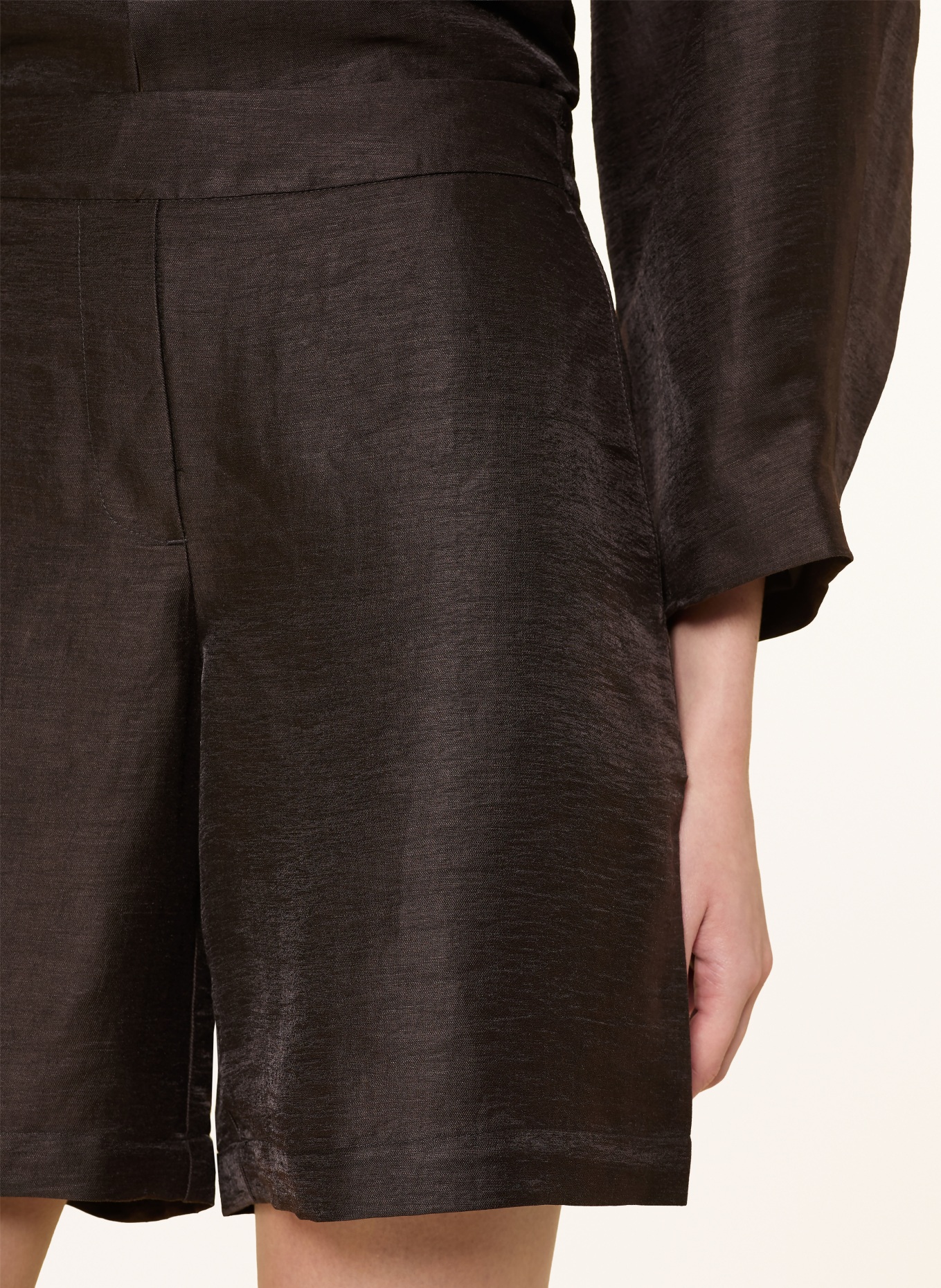 someday CHARLIE linen shorts: DARK BROWN