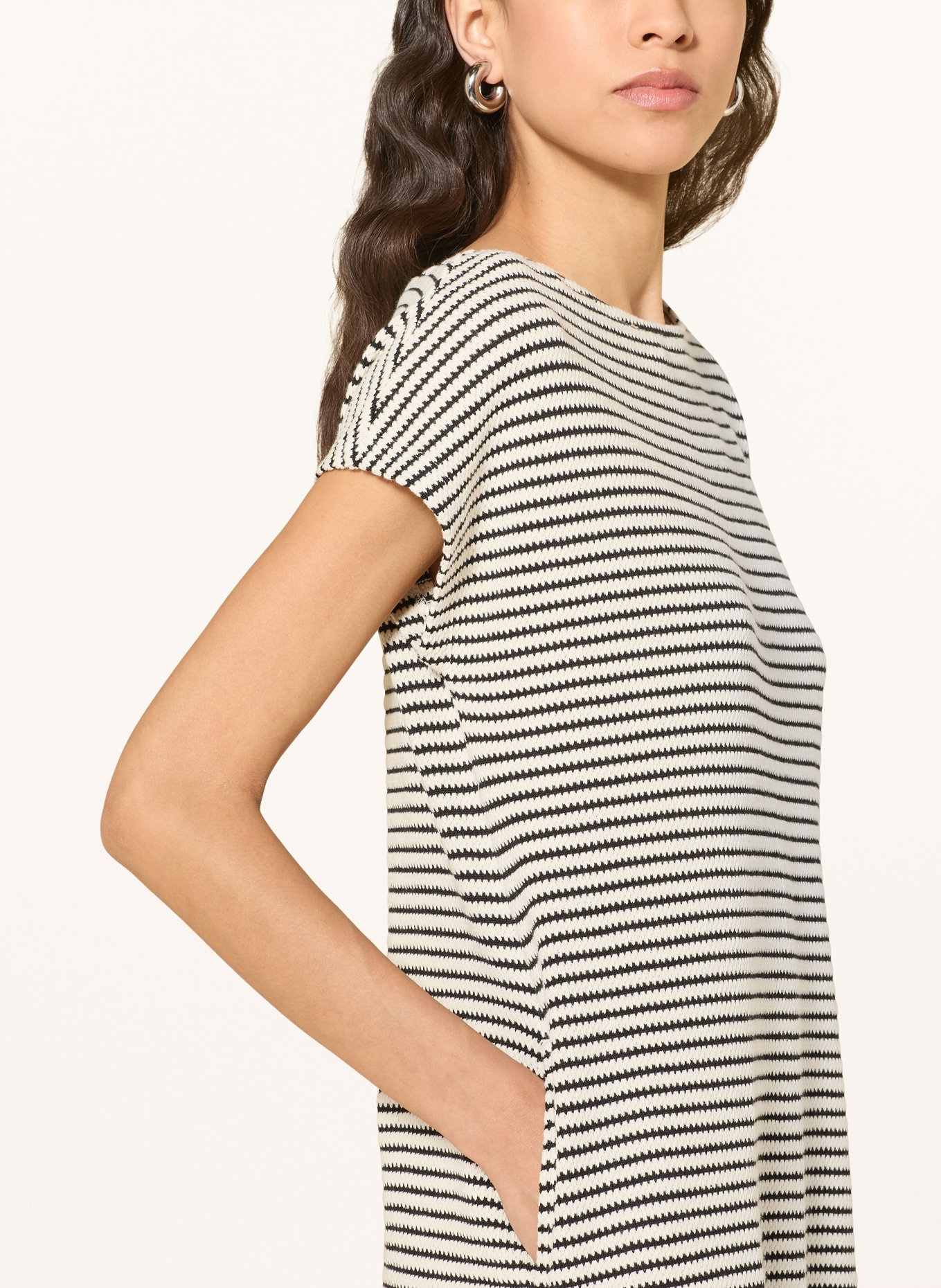 OPUS Gebreide jurk WARUA: WIT / ZWART