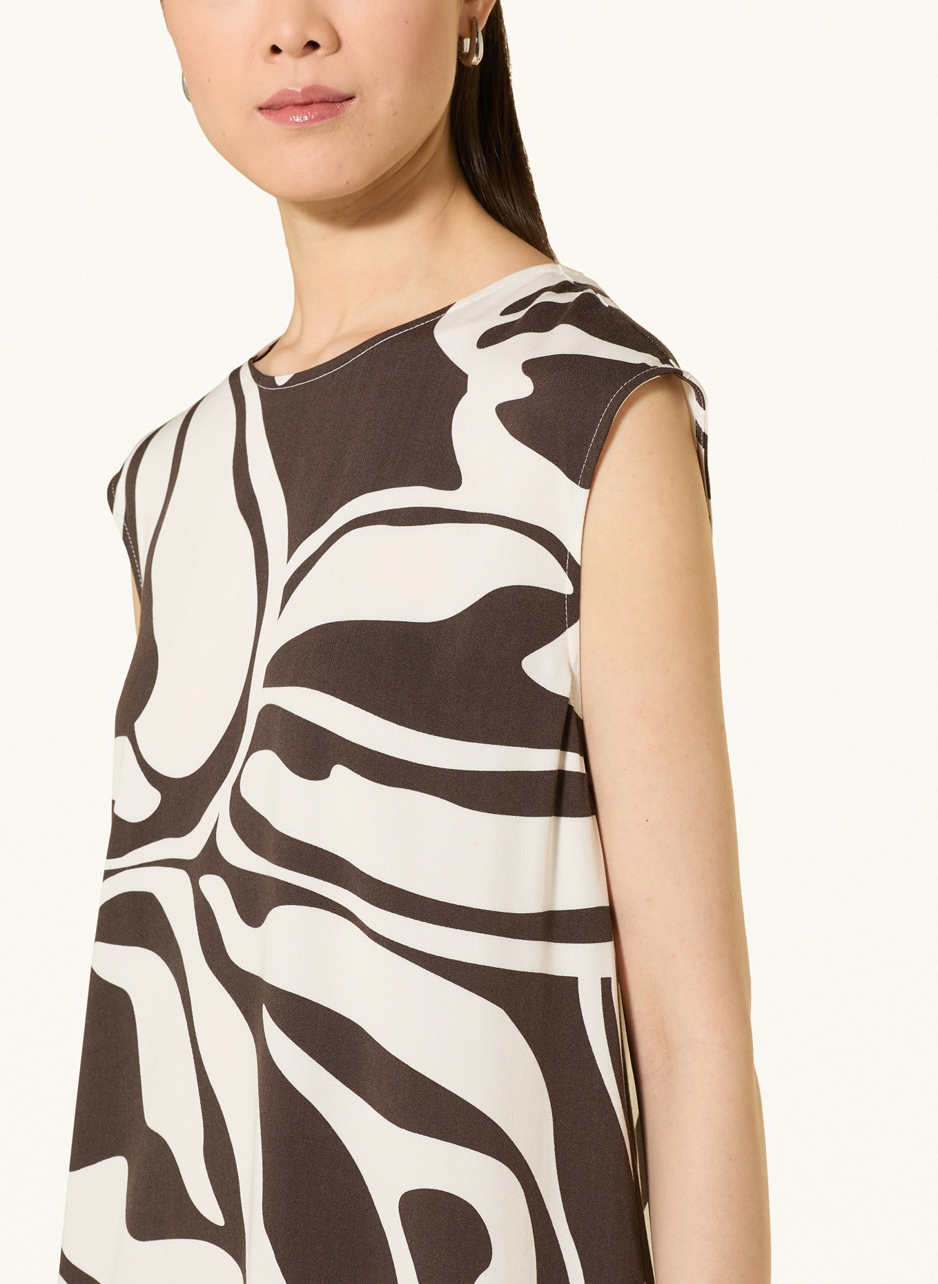 OPUS Rochie WICYLA LUSH: ALB / MARO ÎNCHIS