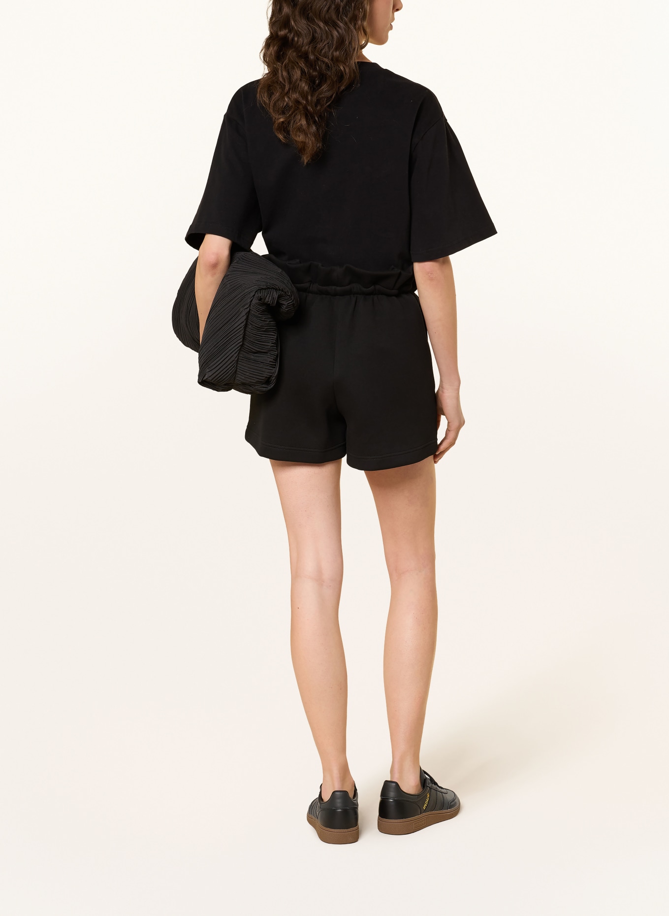 OH APRIL Sweatshorts MAVI: ZWART