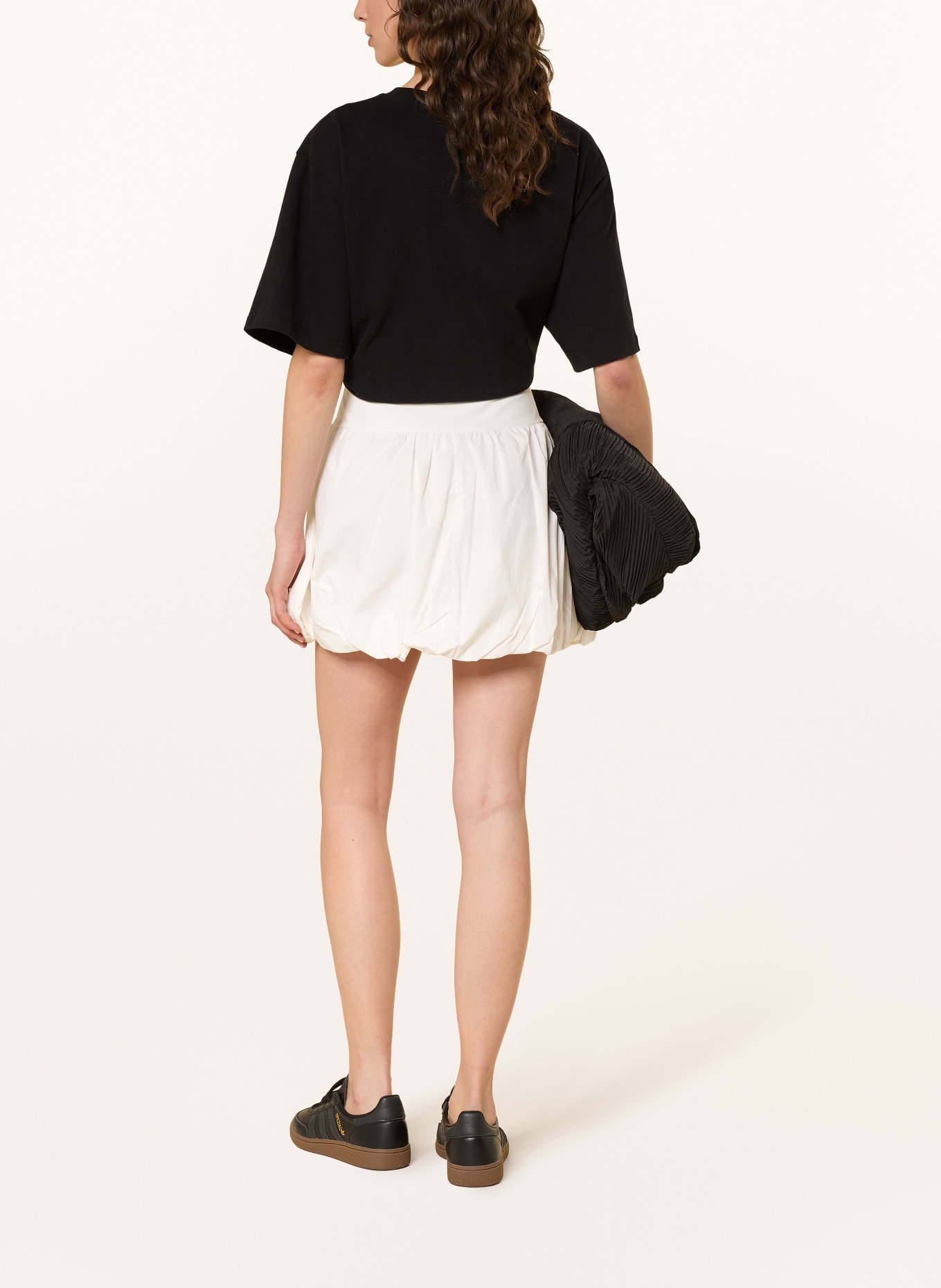 OH APRIL Rock ELOU: WIT