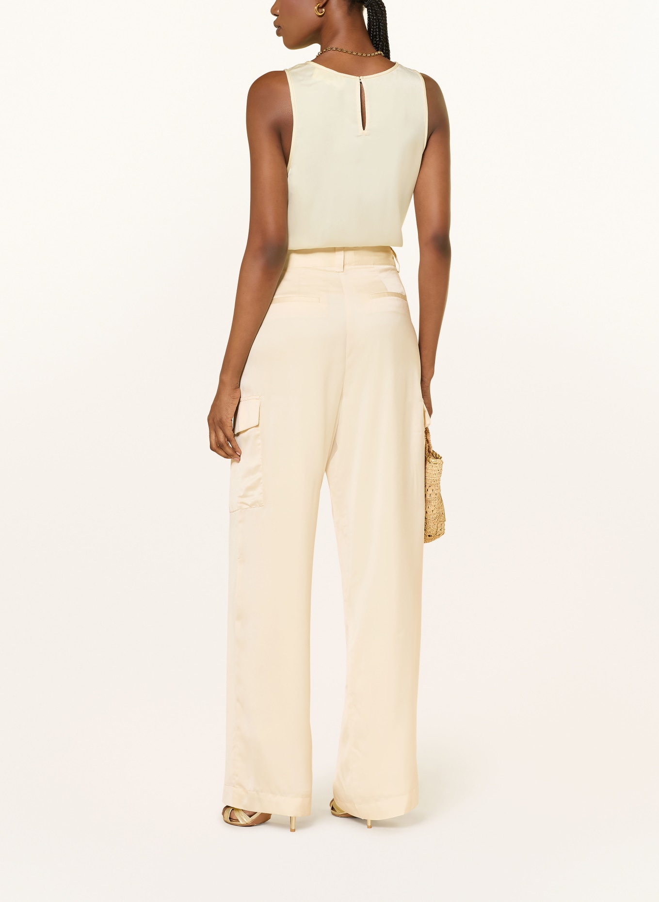 ba&sh Cargohose CARY aus Satin: CREME