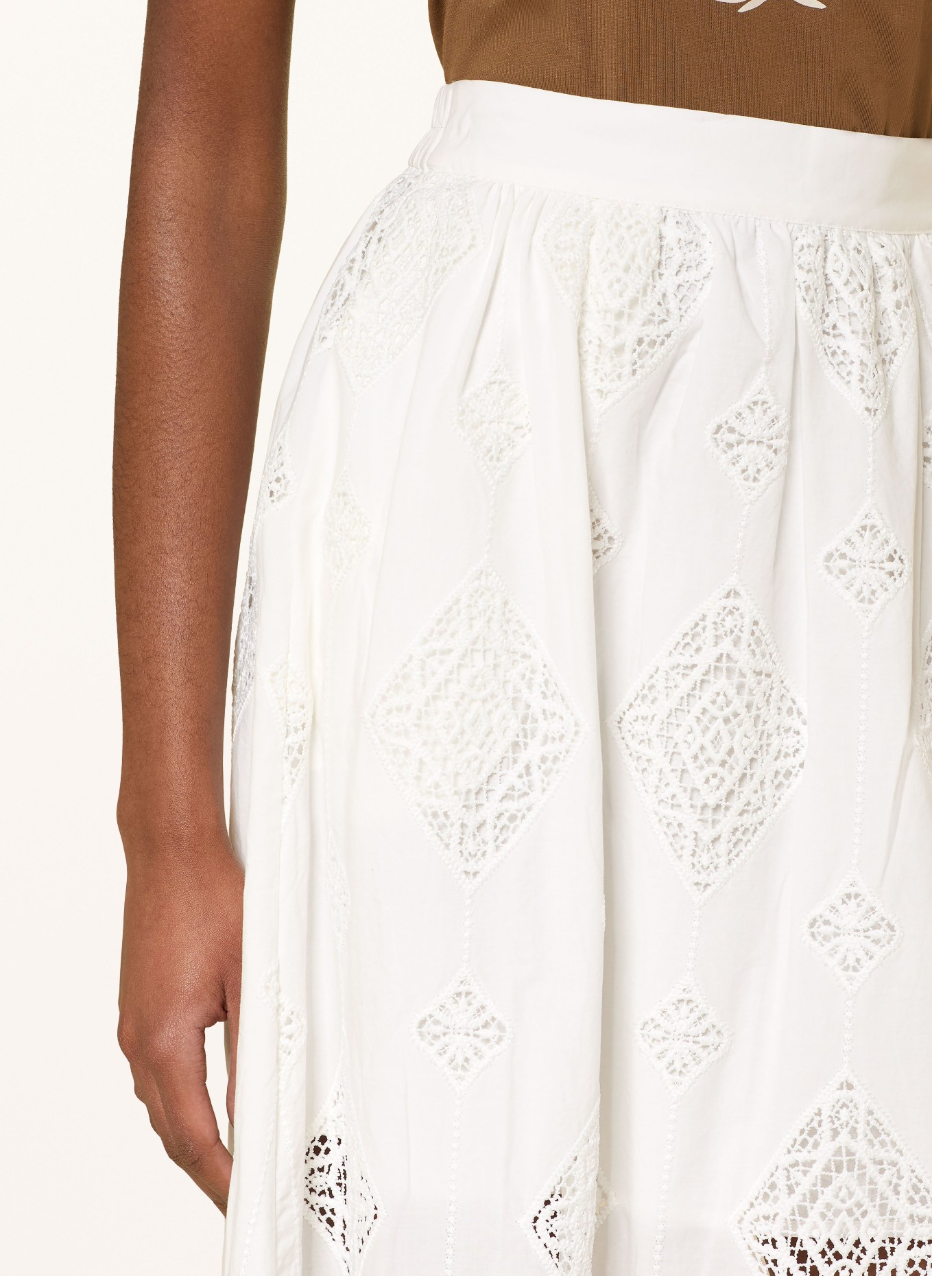 ba&sh Rock MONA mit Lochspitze: ECRU