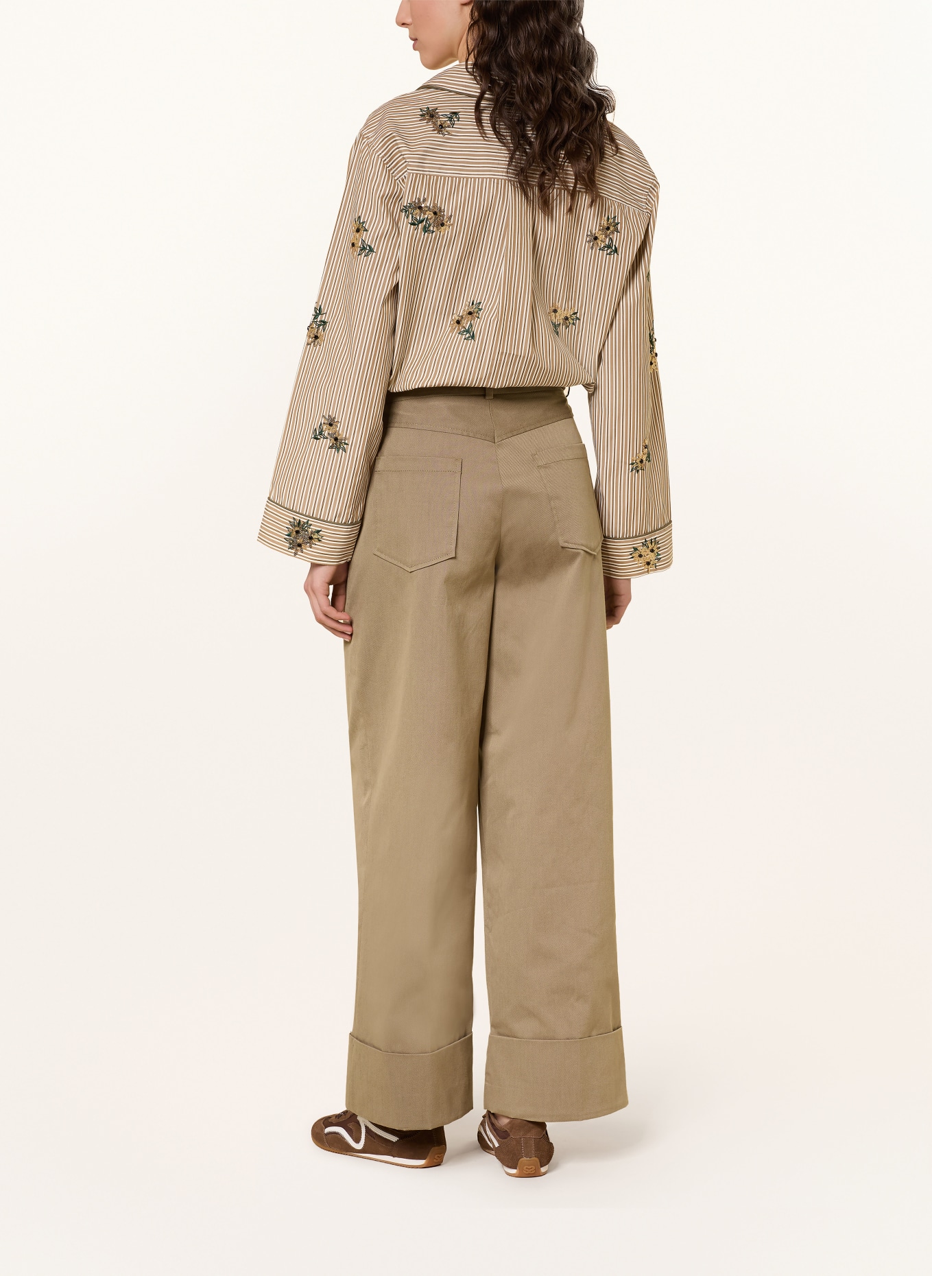 SANDRO Spodnie: BEŻOWY