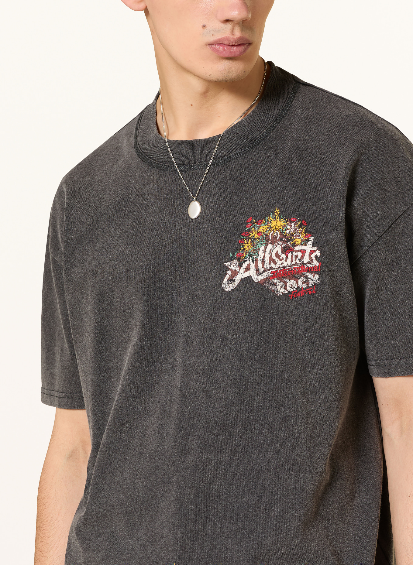 ALLSAINTS T-shirt ROQUE: DONKERGRIJS / DONKERROOD / GEEL