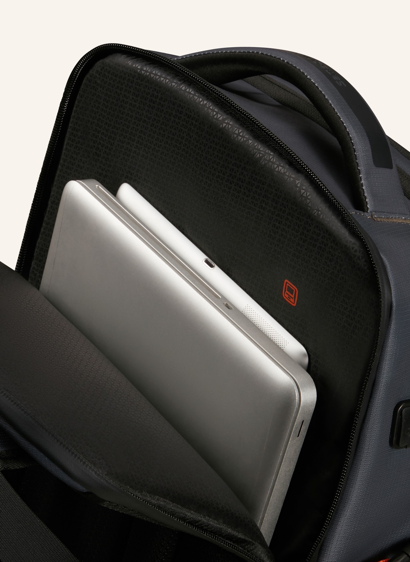 Samsonite Rucksack BIZ2GO 22,5 l mit Laptop-Fach: DUNKELGRAU / ORANGE / SCHWARZ