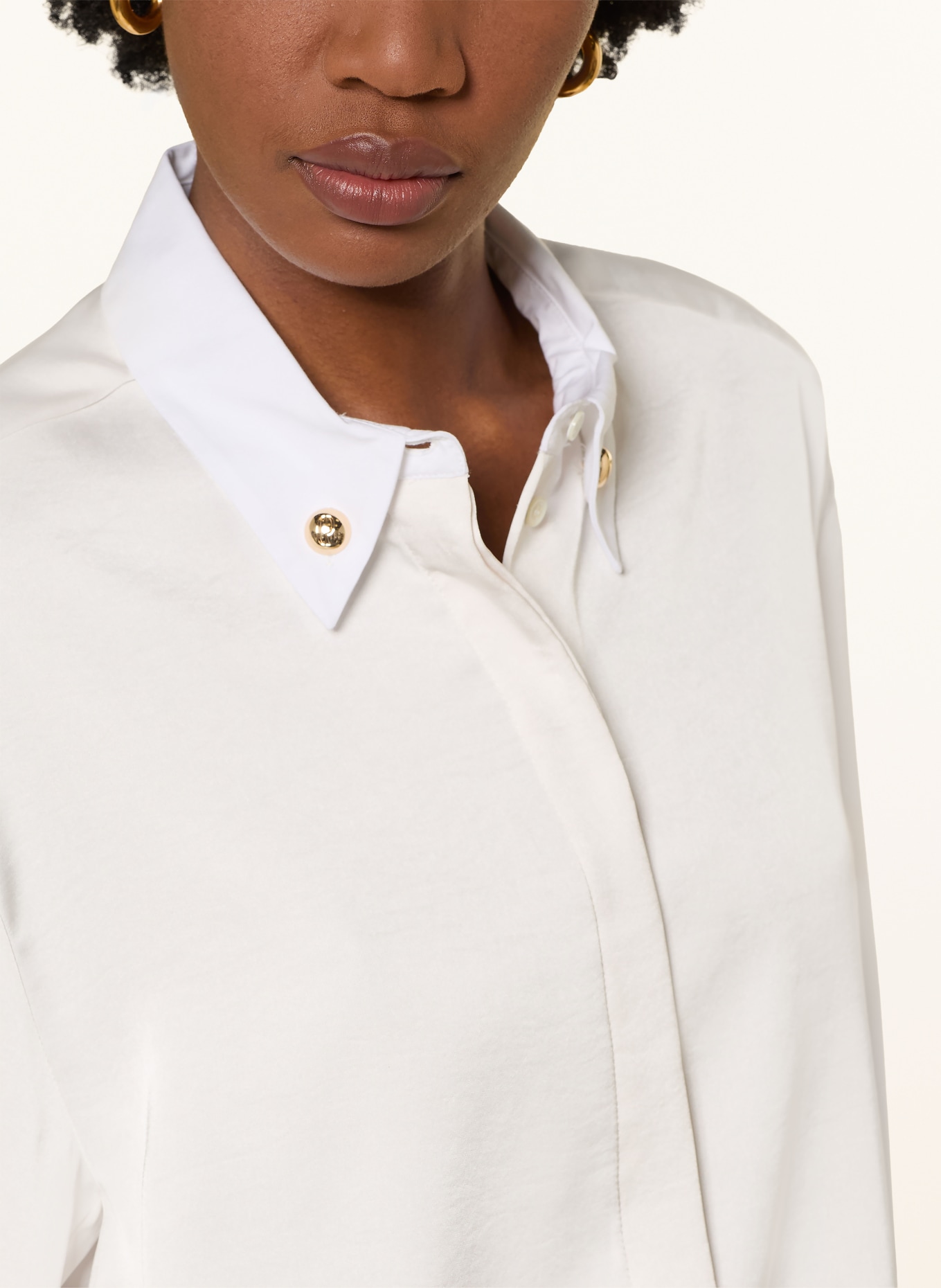 CLAUDIE PIERLOT Hemdbluse aus Satin: CREME / WEISS