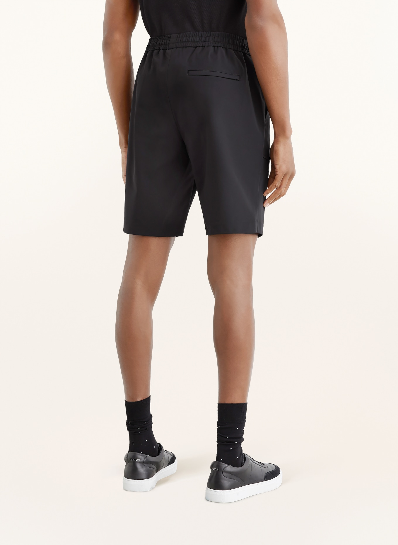 REISS Shorts ASCEND: ZWART