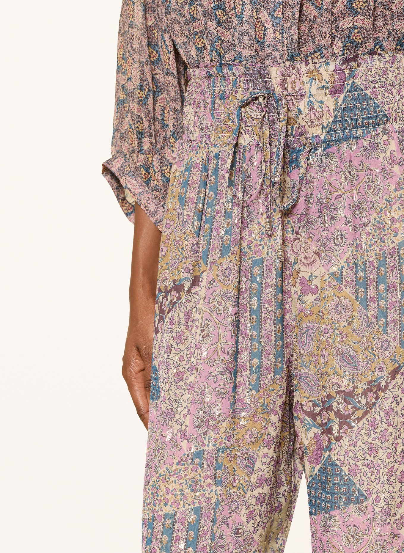 ba&sh Kalhoty PARSY s třpytivou přízí: FIALOVÁ / ZLATÁ / TMAVĚ MODRÁ