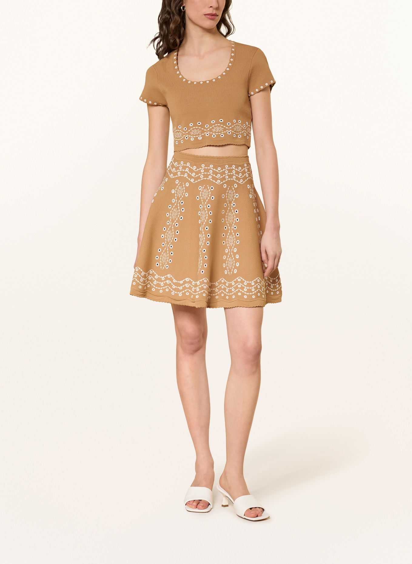 SANDRO Strickrock: CAMEL / WEISS