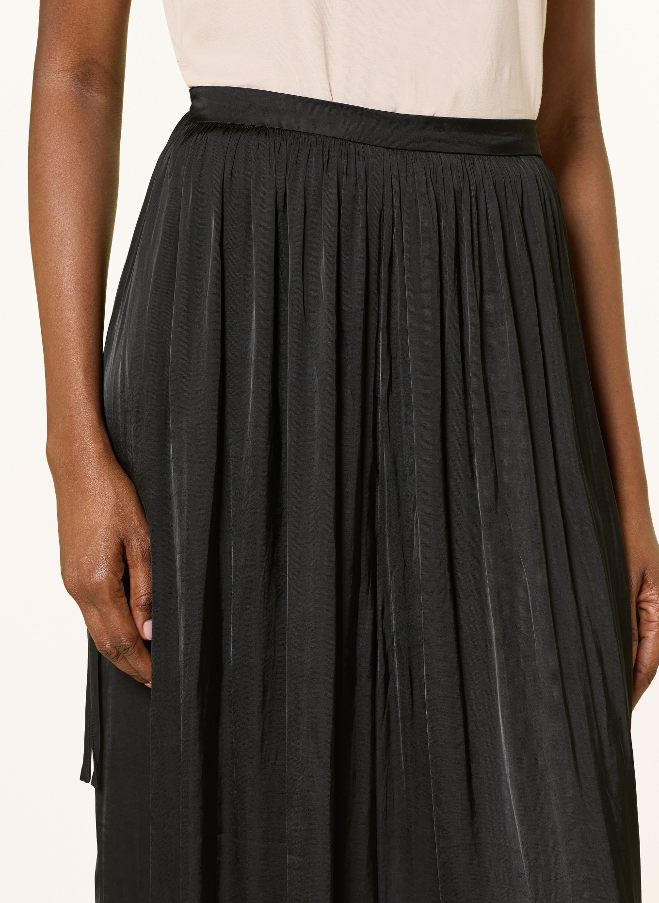 ALLSAINTS Satijnen broek ESHE: ZWART