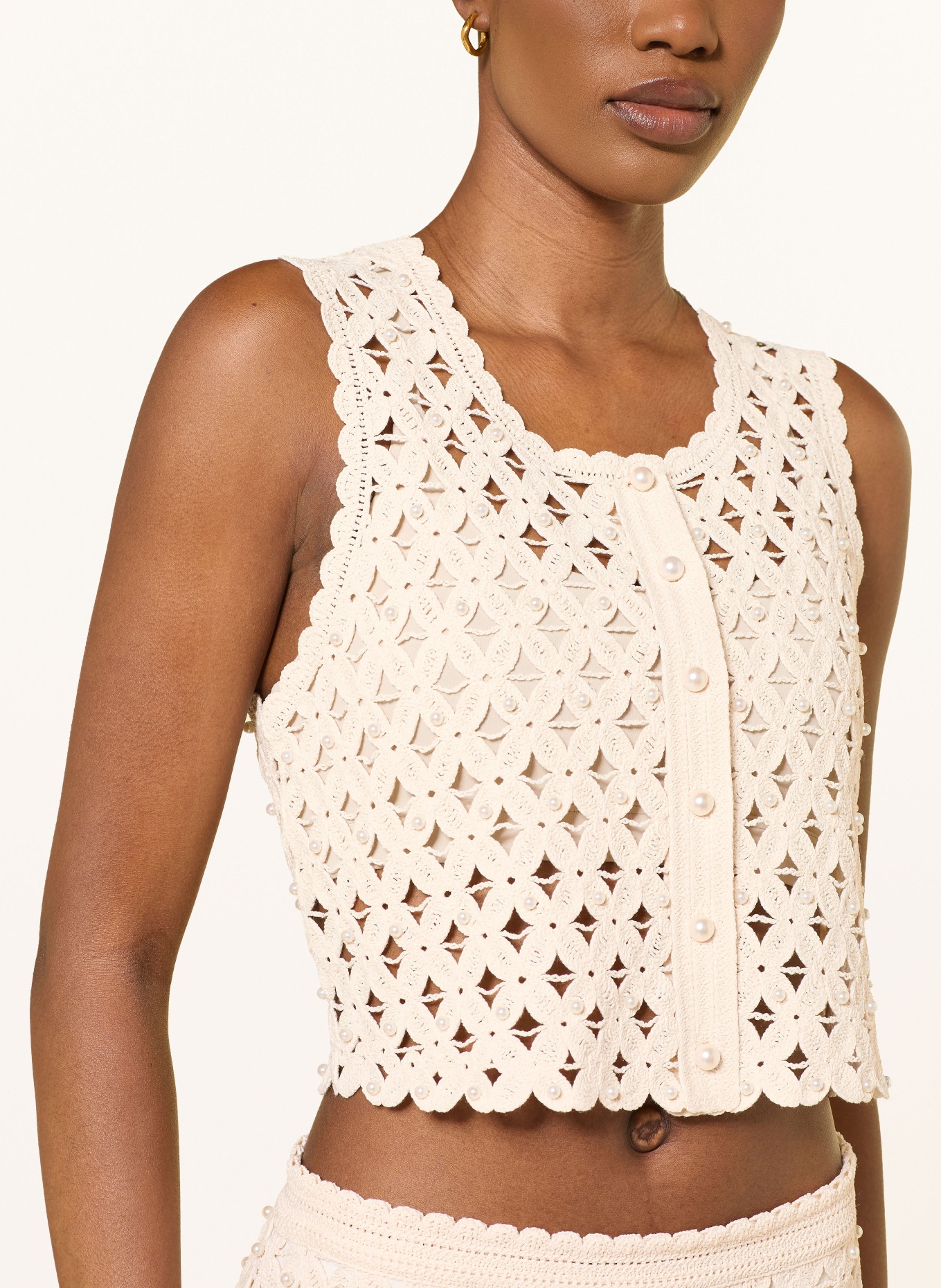 SANDRO Krótki top szydełkowy z kamyczkami: ECRU
