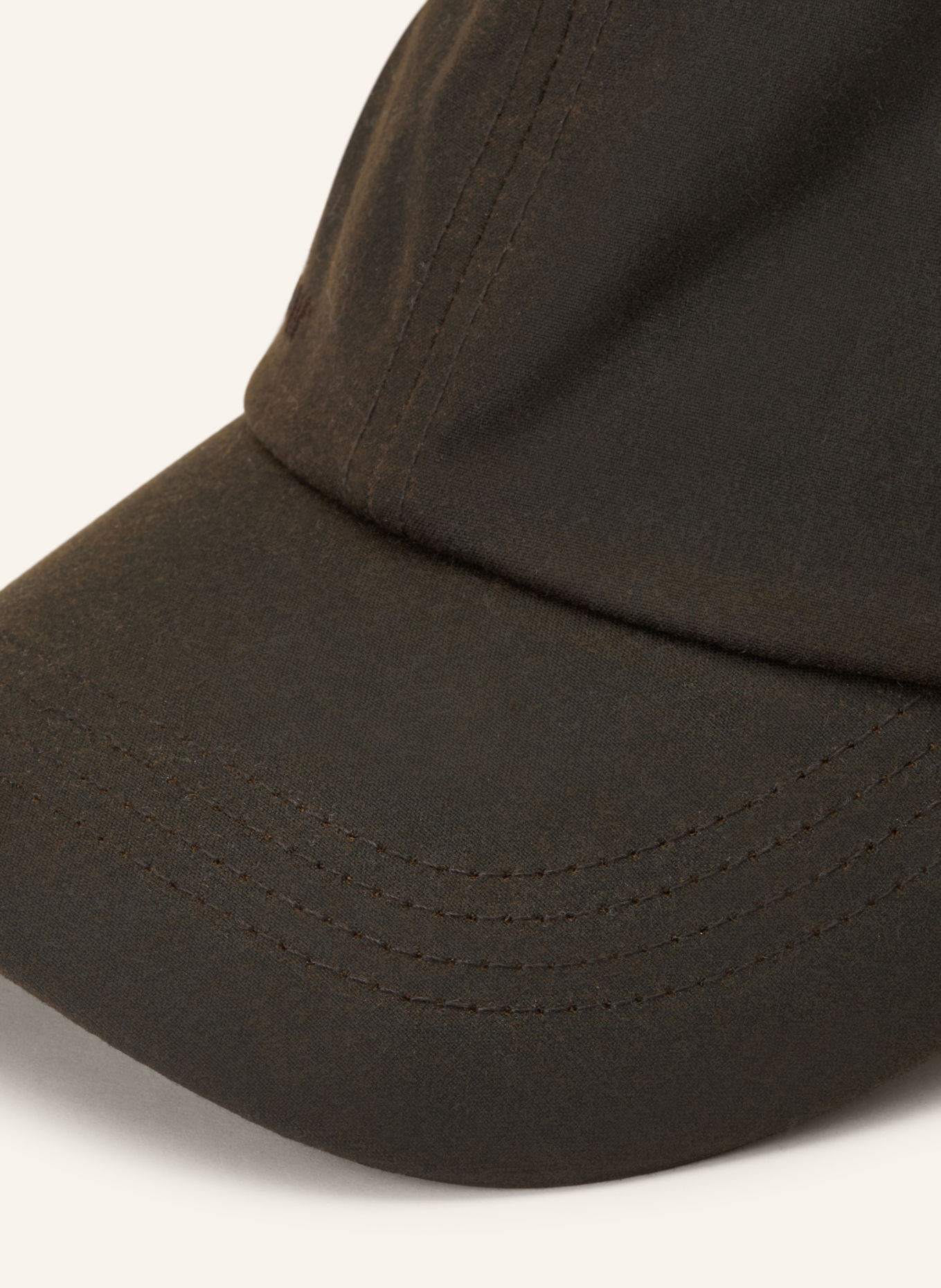 Barbour cap: DARK BROWN