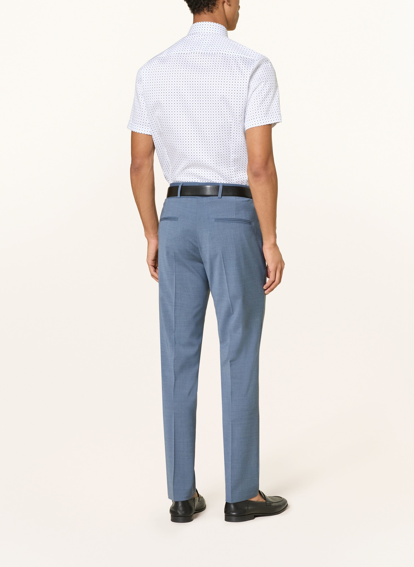 OLYMP Kurzarm-Hemd Level Five body fit: WEISS / HELLBLAU / SCHWARZ