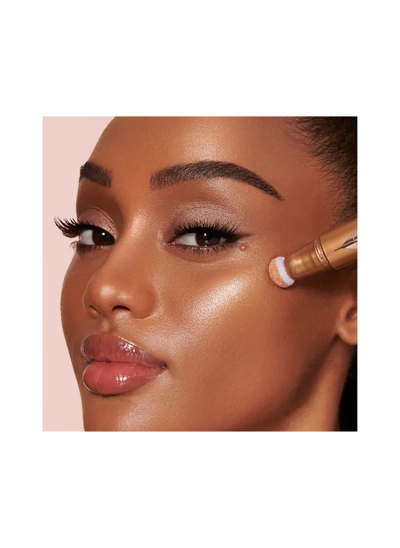 Charlotte Tilbury BEAUTY LIGHT WALL: GOLDGASM