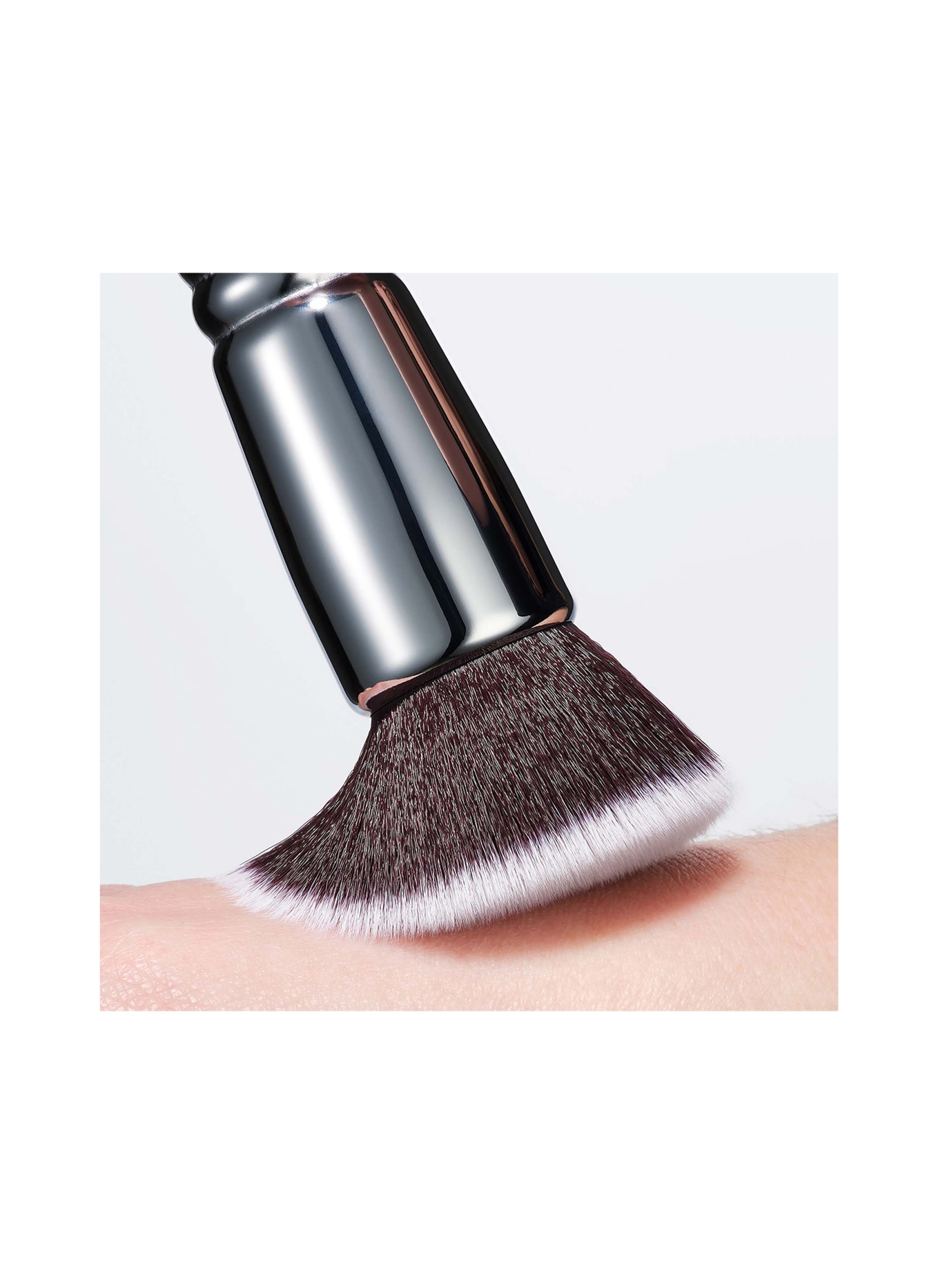 ZOEVA 104 FOUNDATION BUFFER