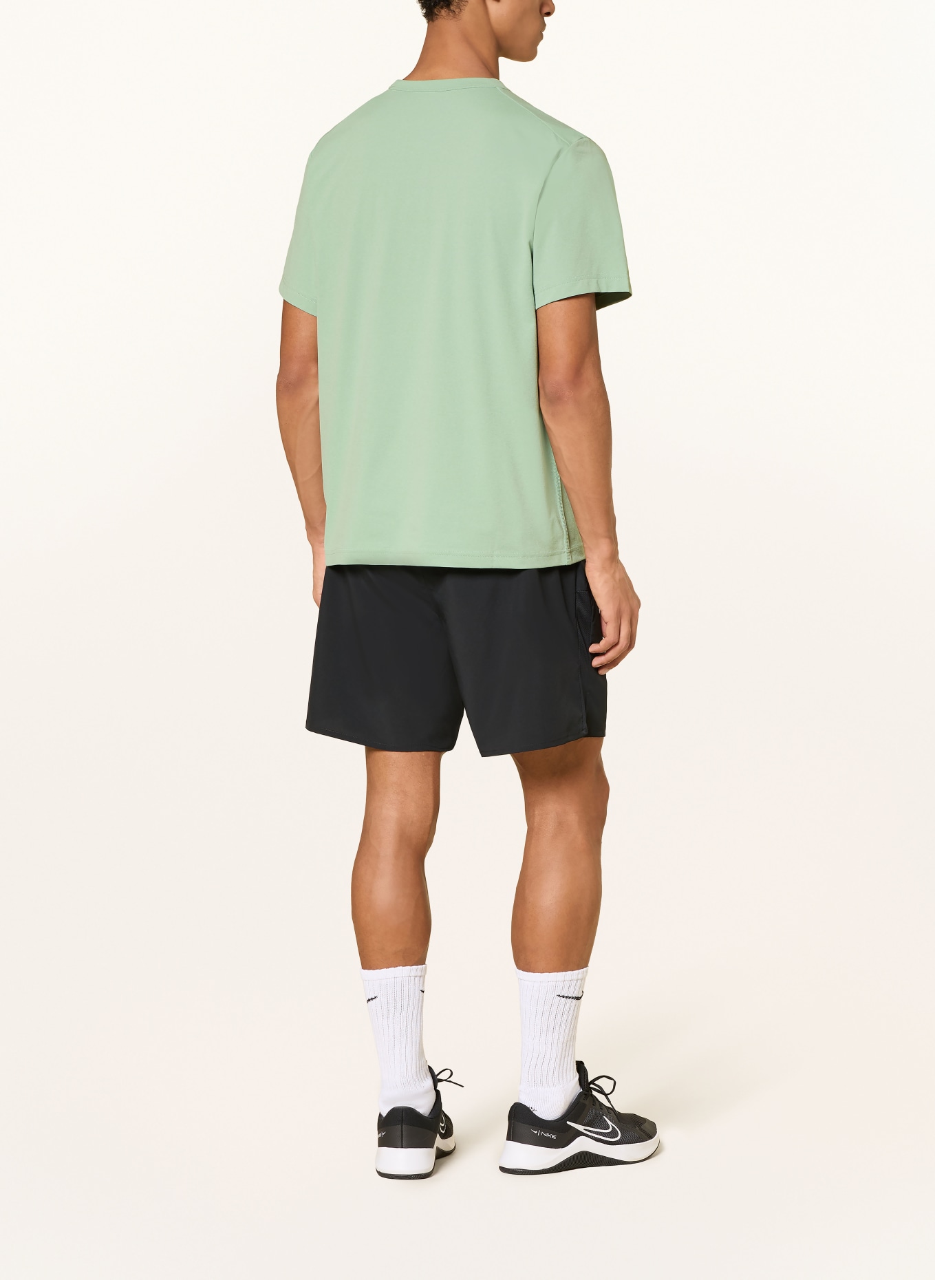 Nike T-Shirt HYVERSE: HELLGRÜN