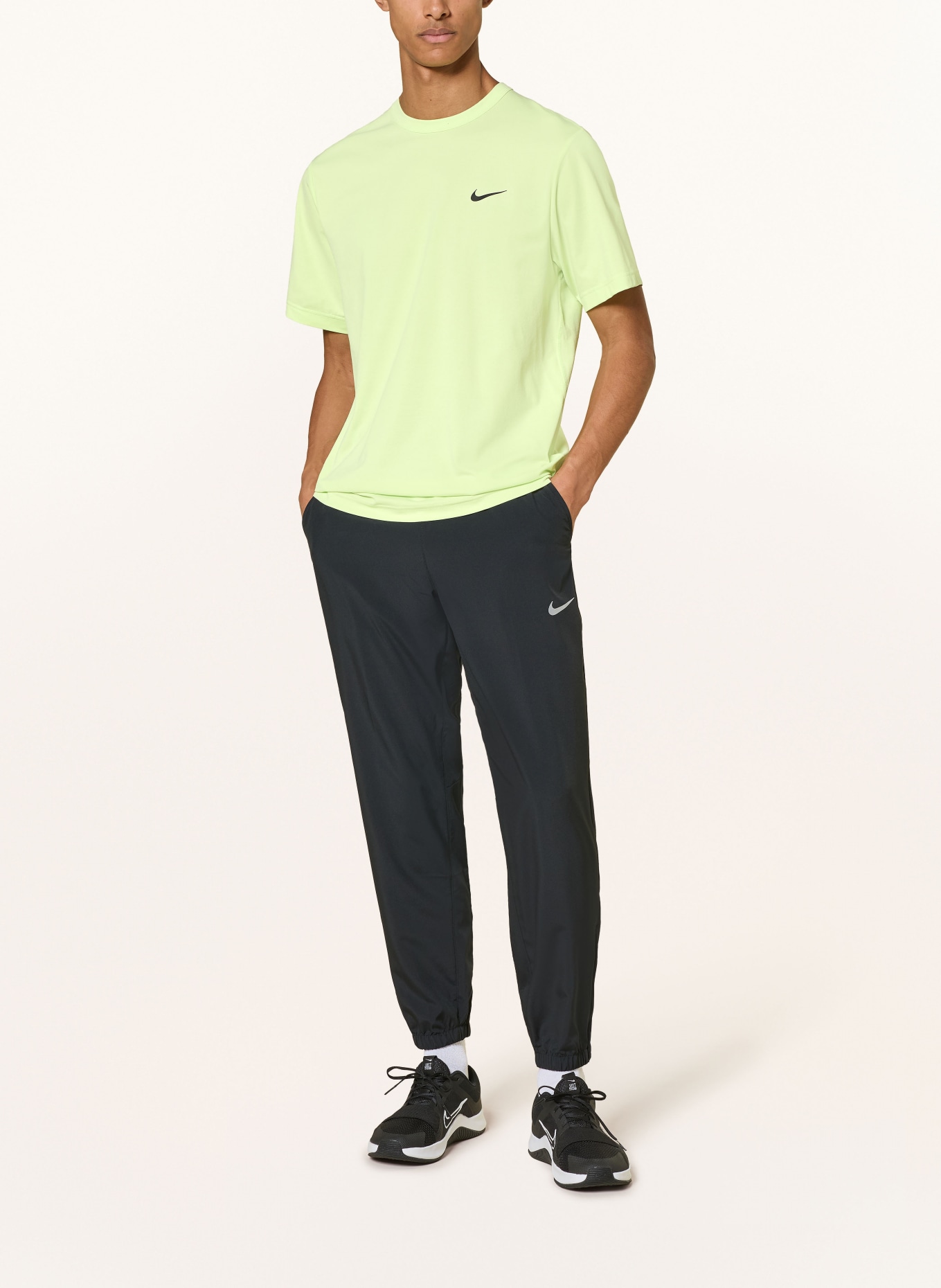 Nike T-Shirt HYVERSE: HELLGRÜN / SCHWARZ