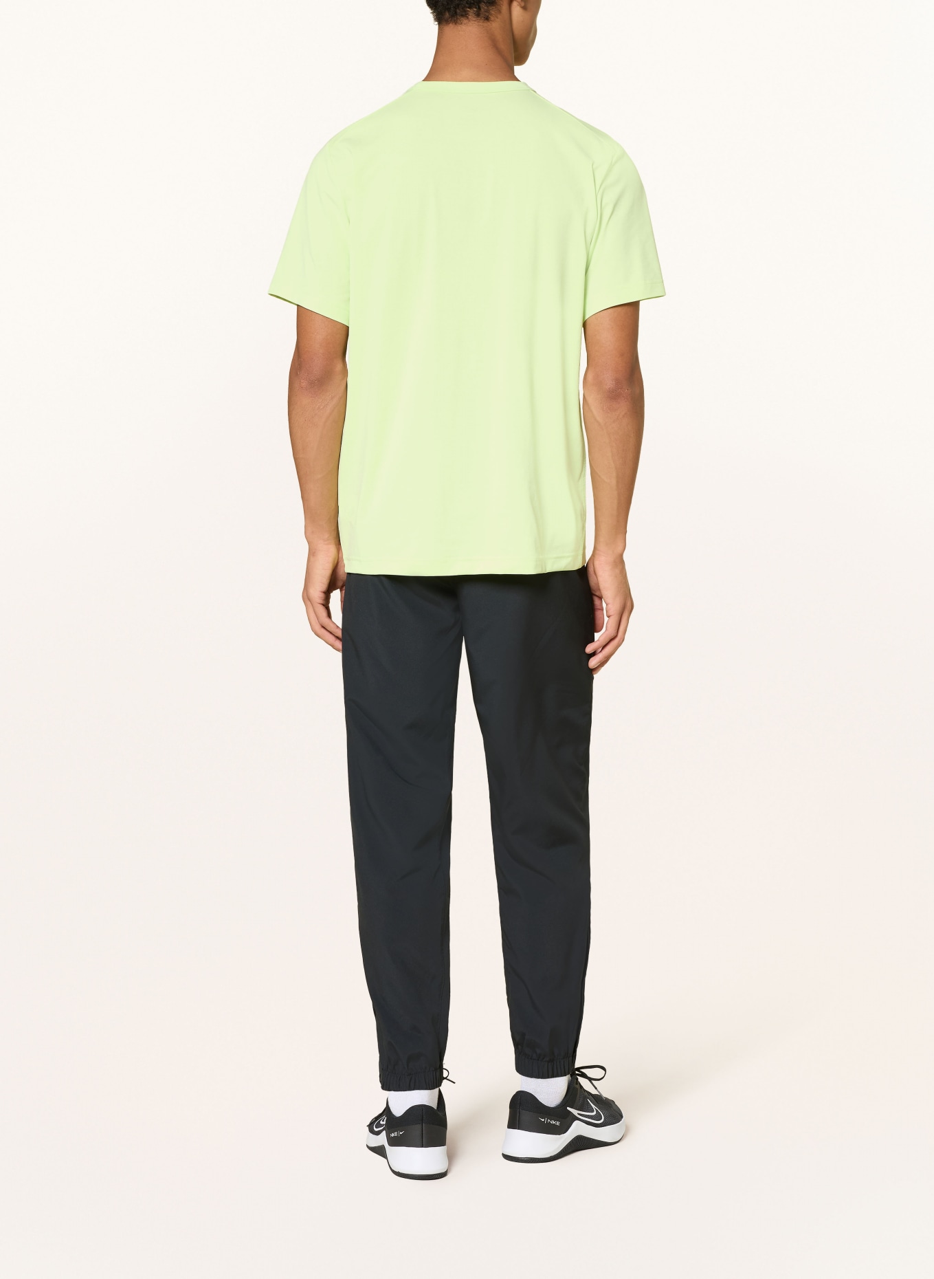 Nike T-Shirt HYVERSE: HELLGRÜN / SCHWARZ