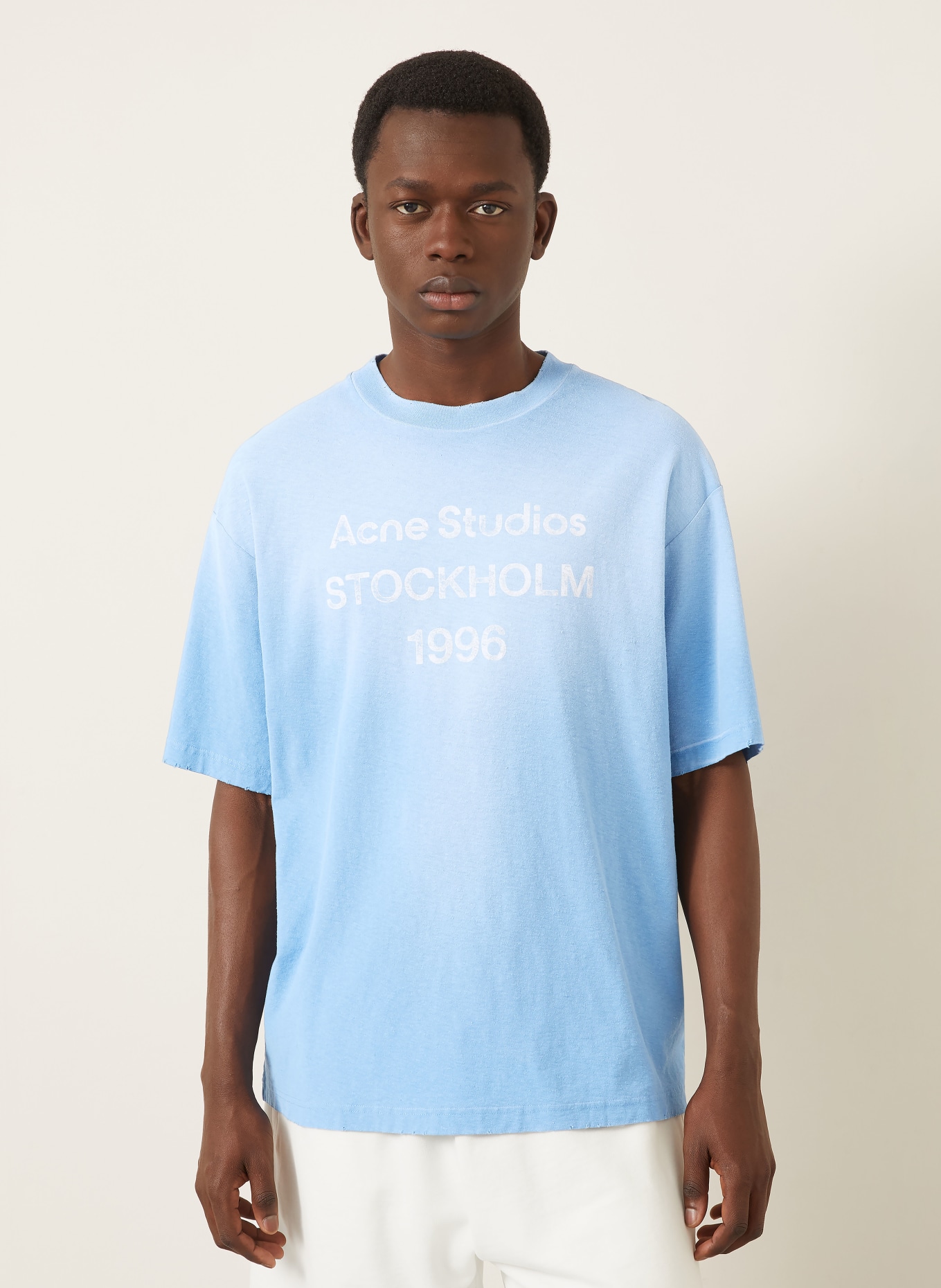 Acne Studios T-Shirt: HELLBLAU / WEISS