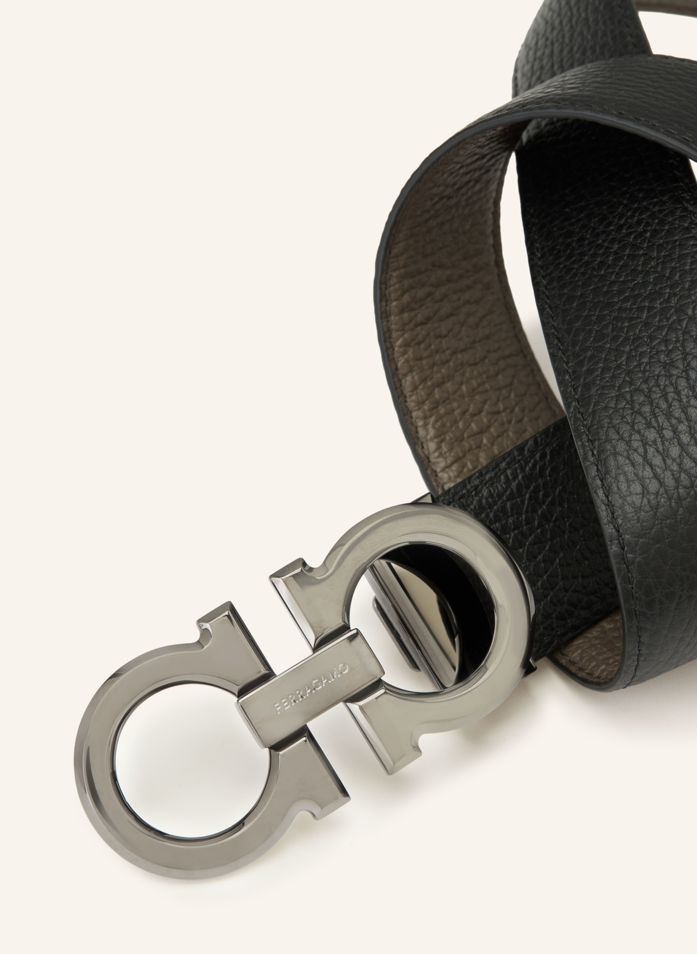 FERRAGAMO Ledergürtel zum Wenden: GRAU / SCHWARZ