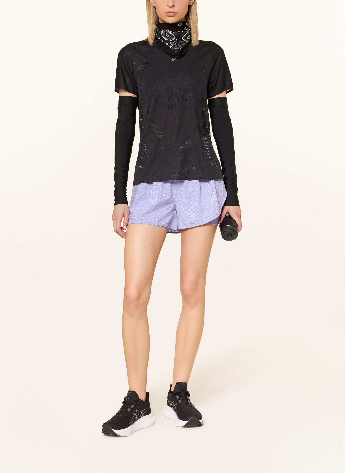 ASICS Běžecké šortky 2v1 ROAD: SVĚTLE FIALOVÁ