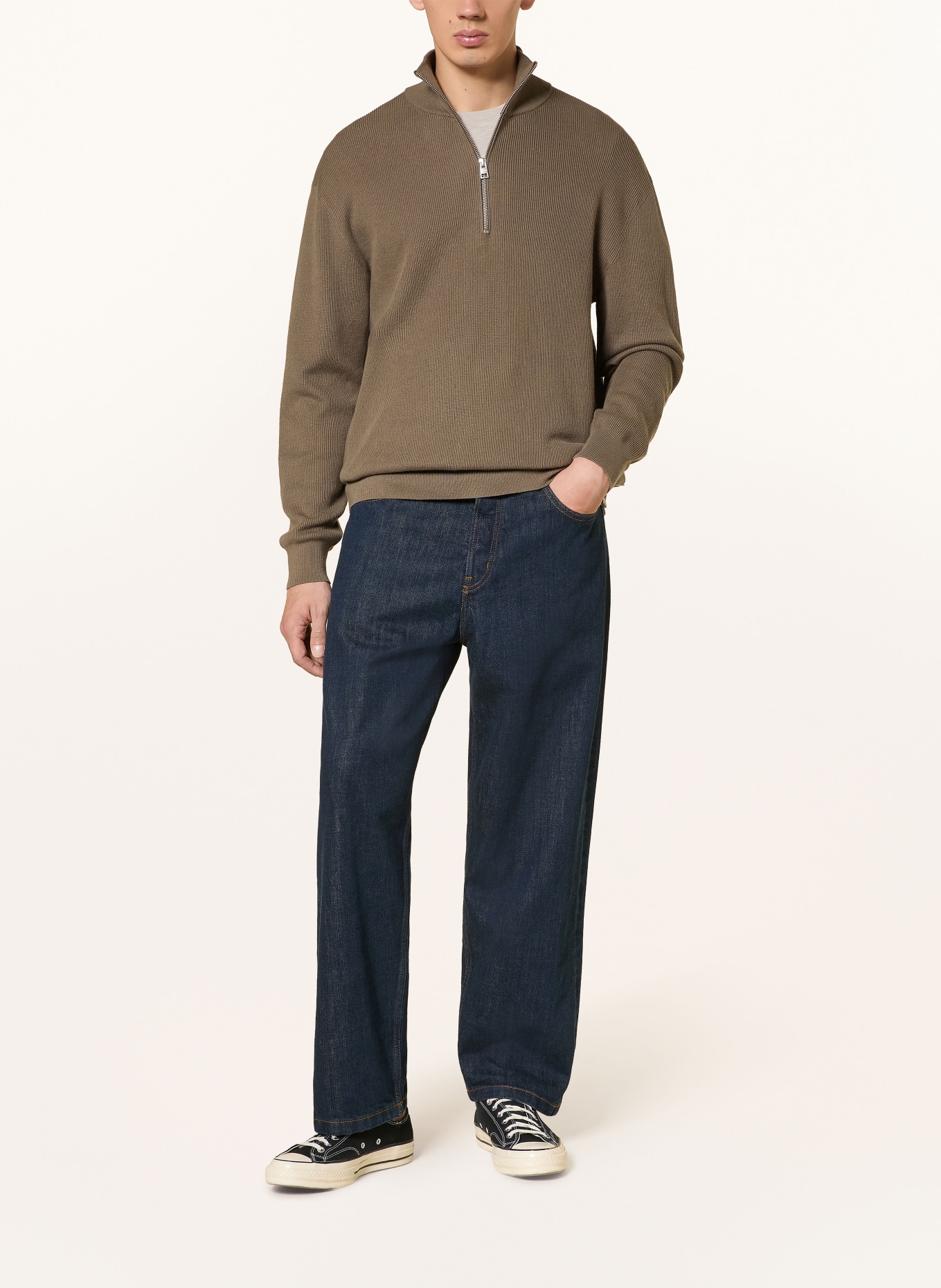 CLOSED Troyer: TAUPE