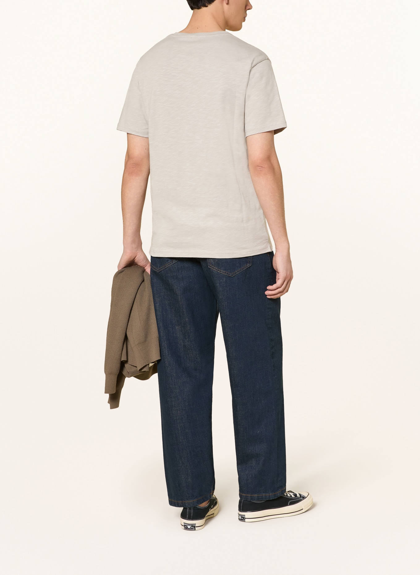 CLOSED Troyer: HELLGRAU