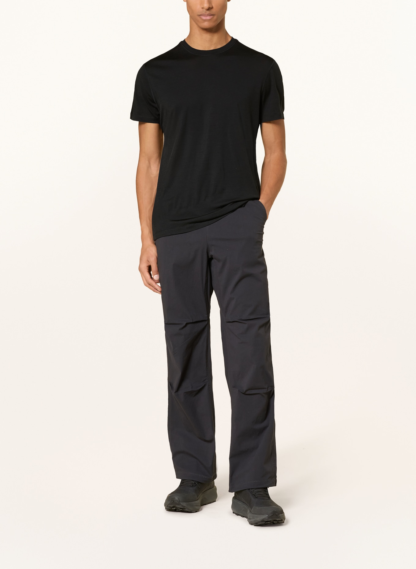 icebreaker T-Shirt MERINOFINE™ ACE aus Merinowolle: SCHWARZ