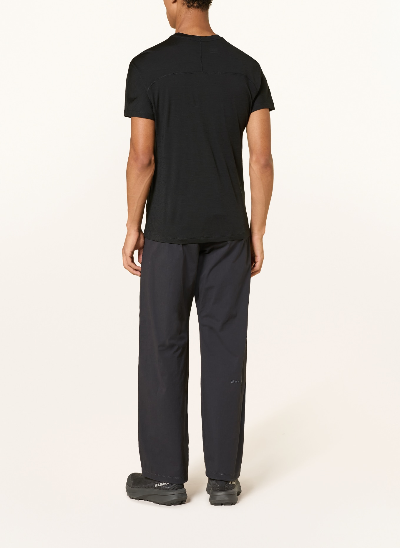 icebreaker T-Shirt MERINOFINE™ ACE aus Merinowolle: SCHWARZ