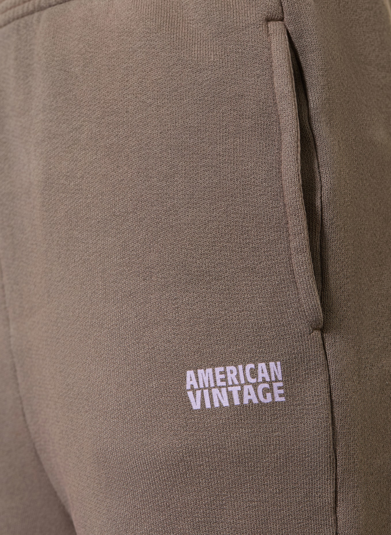 American Vintage Joggingbroek IZUBIRD: TAUPE