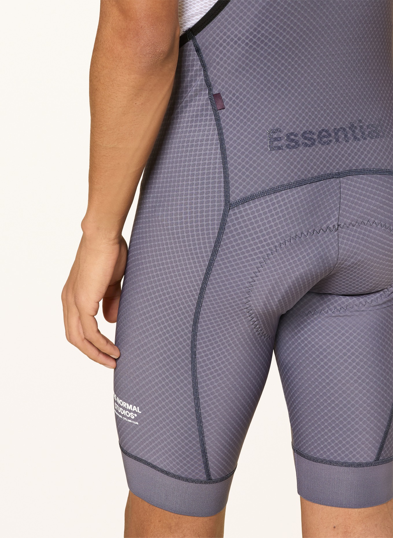 PAS NORMAL STUDIOS Radhose ESSENTIAL mit Trägern und gepolstertem Einsatz: GRAU / SCHWARZ