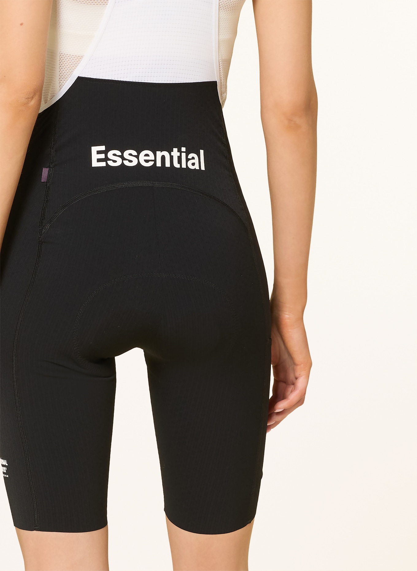 PAS NORMAL STUDIOS Cyklistické kalhoty ESSENTIAL LIGHT s ramínky a polstrovanými vložkami: ČERNÁ