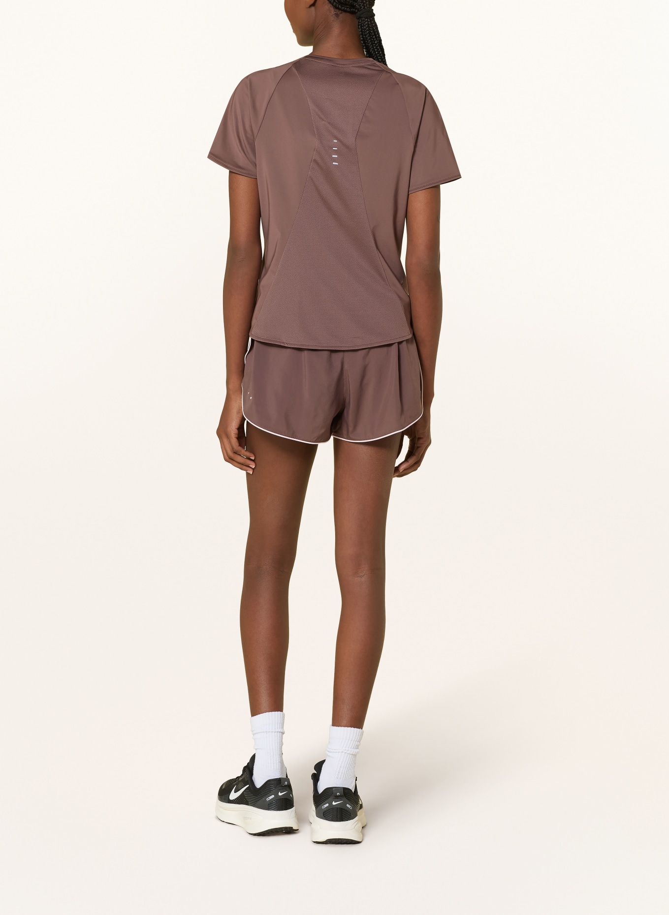 Nike Laufshirt SWIFT: ALTROSA