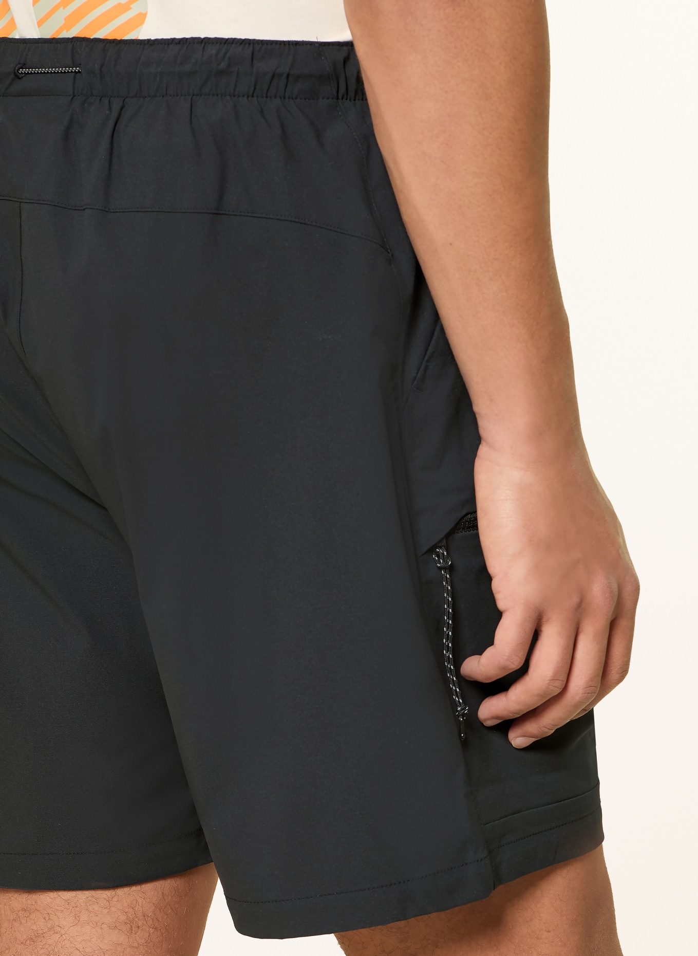 Peak Performance Trekkingshorts OUTDOOR CARGO: SCHWARZ