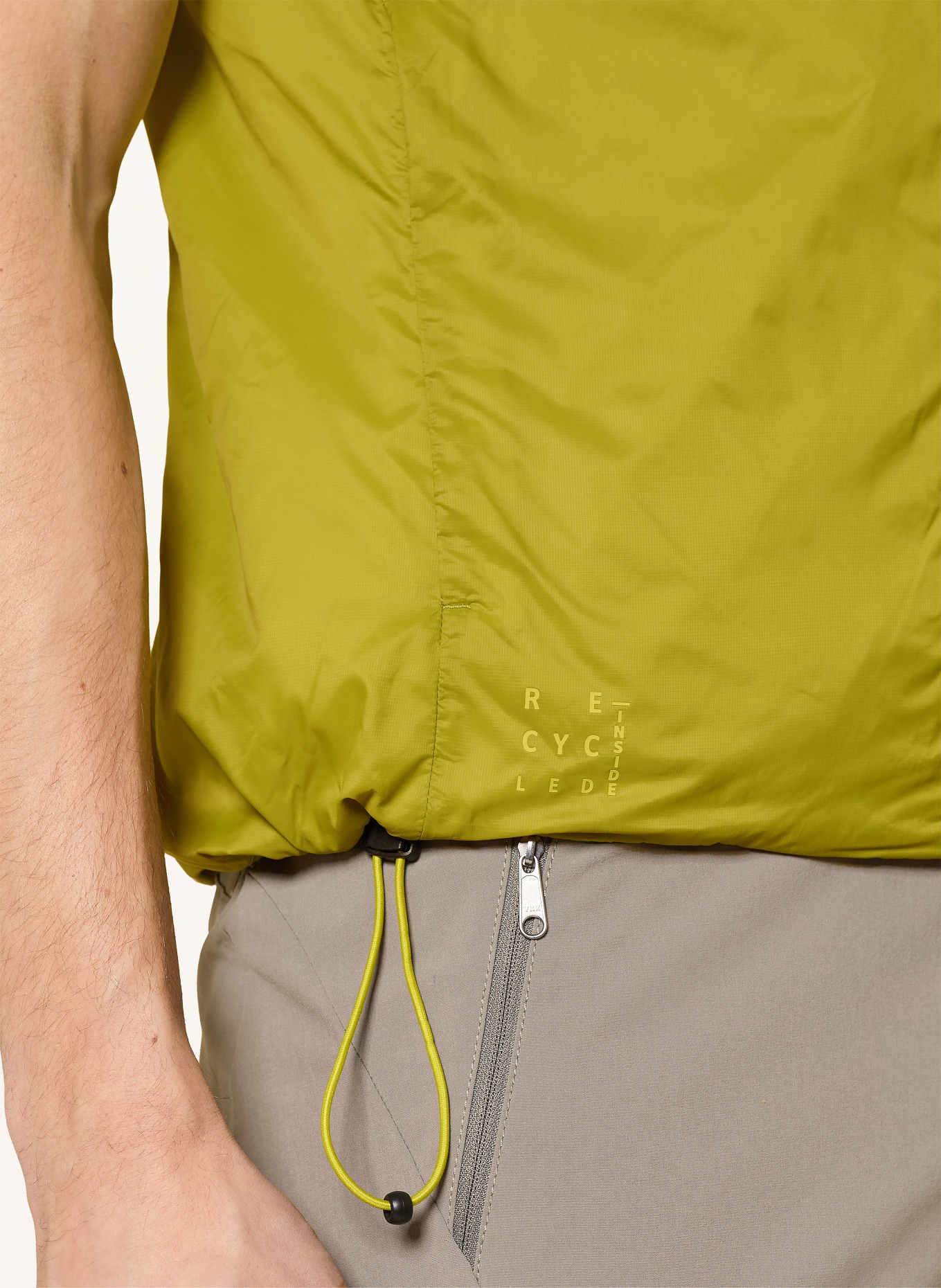 VAUDE FRENEY IV functional vest: YELLOW / OLIVE