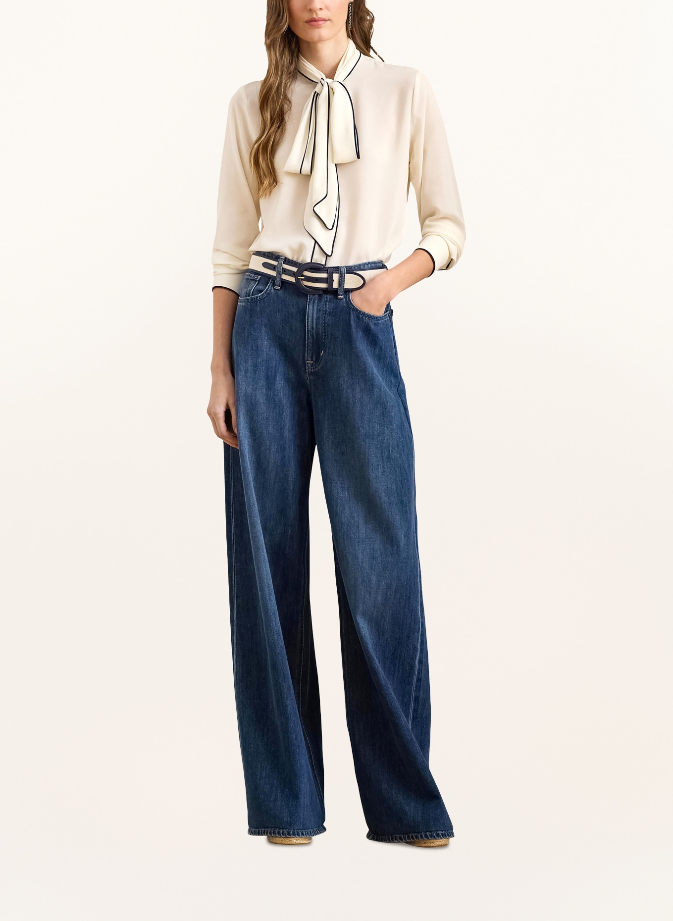 LAUREN RALPH LAUREN Bow-tie blouse: CREAM / DARK BLUE