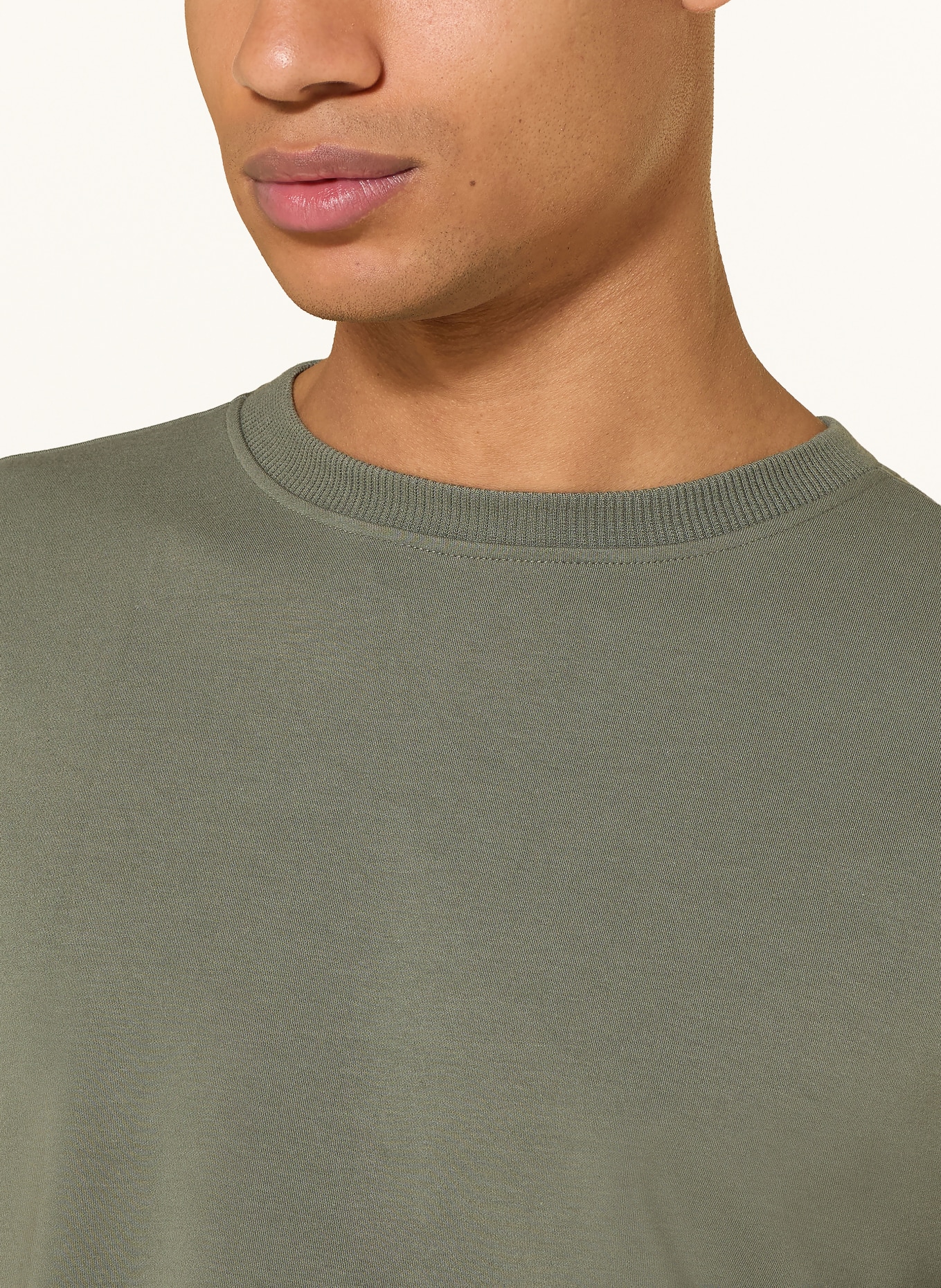Juvia Sweatshirt ANDREW: OLIVE