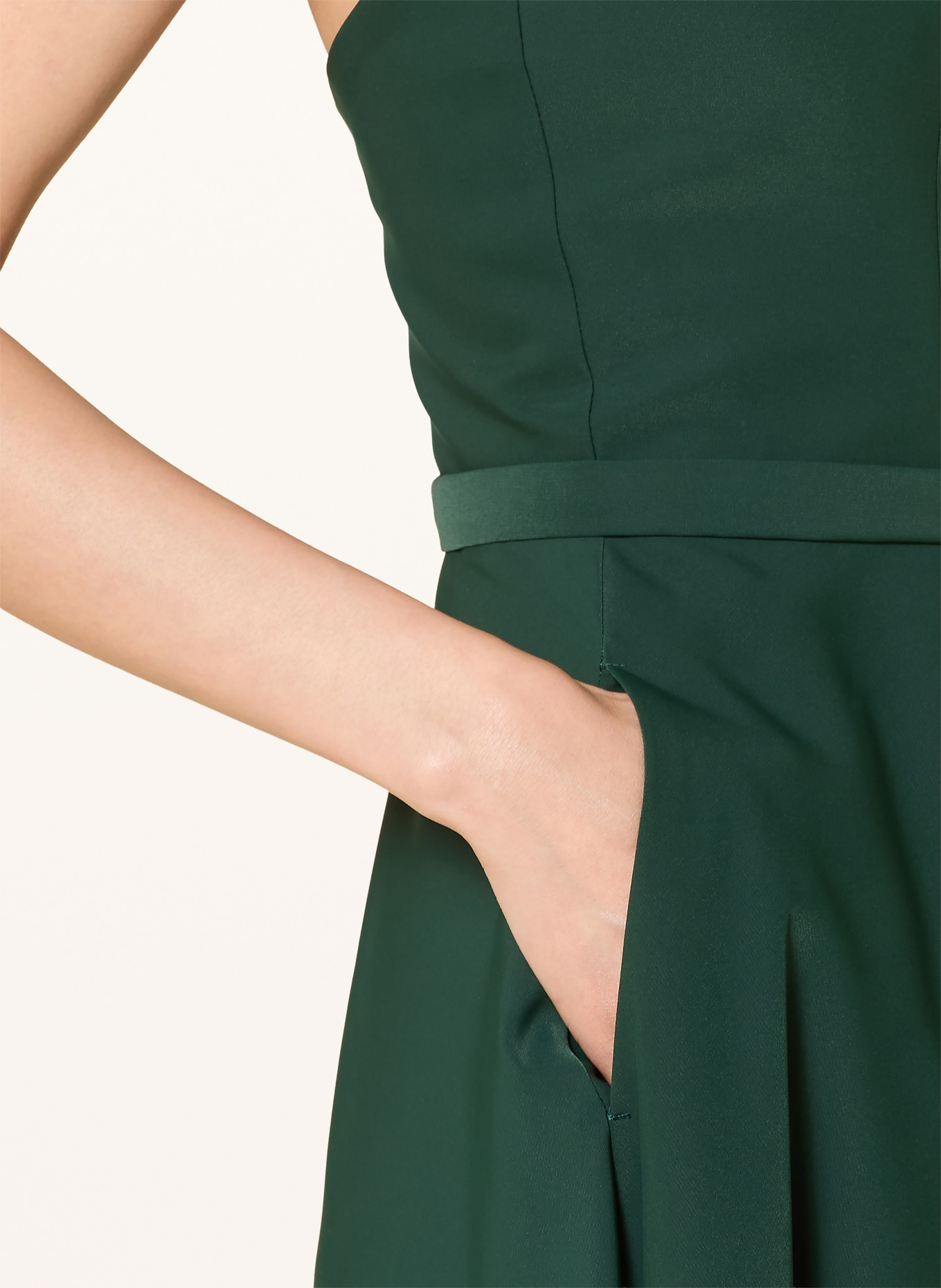 VM Vera Mont Abendkleid: DUNKELGRÜN