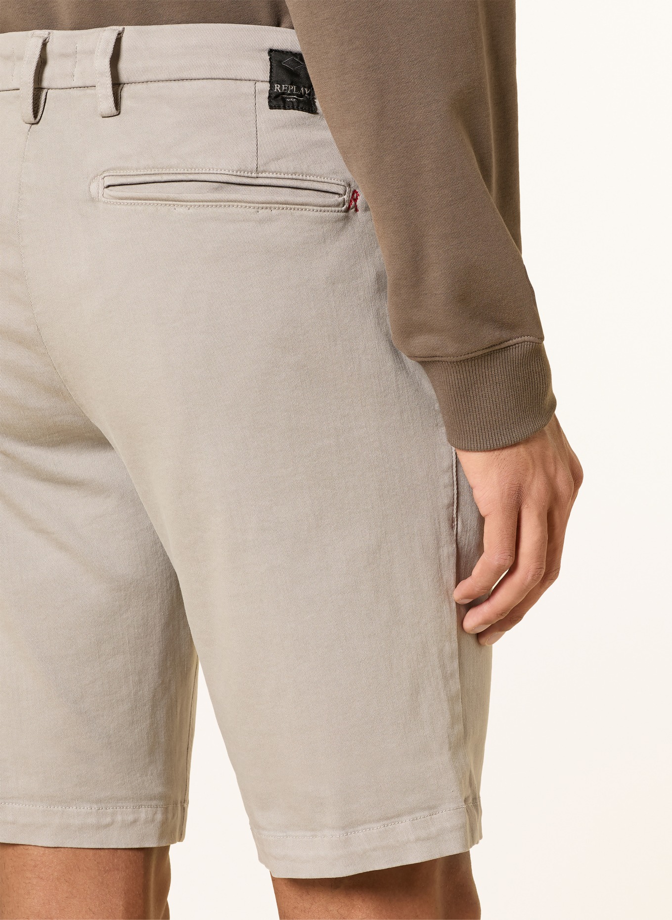 REPLAY Jeansshorts BENNI Regular Fit: GRAU