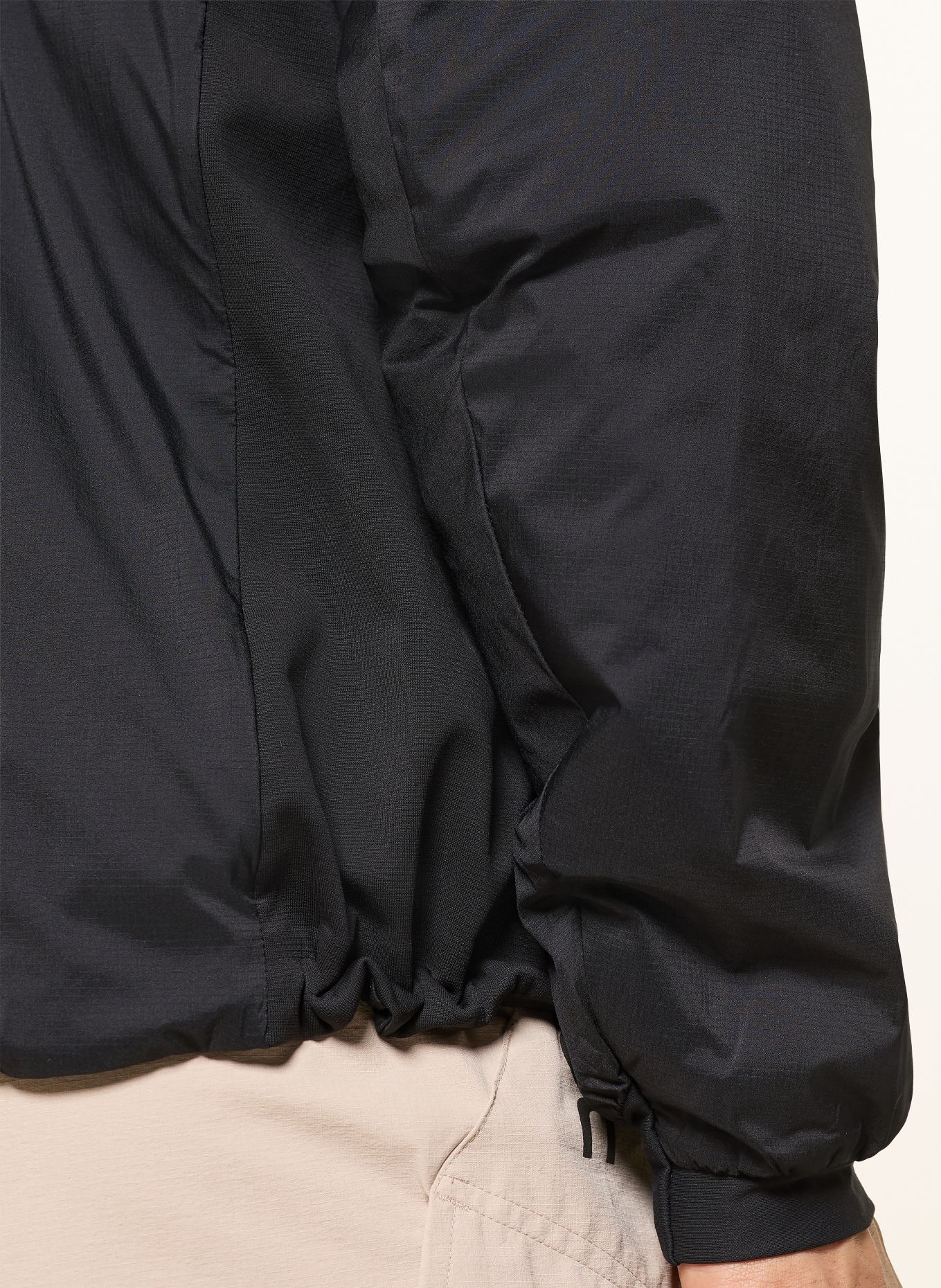 ARC'TERYX Funktionsjacke ATOM: SCHWARZ