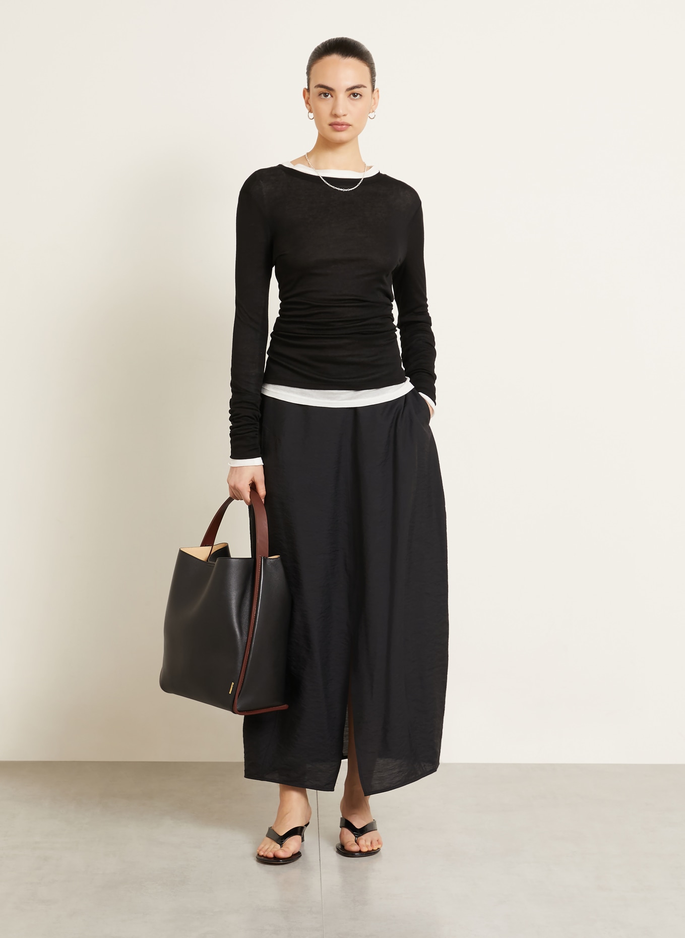 TOTEME Seidenrock: SCHWARZ