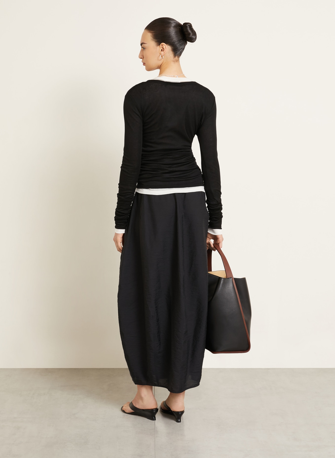 TOTEME Seidenrock: SCHWARZ