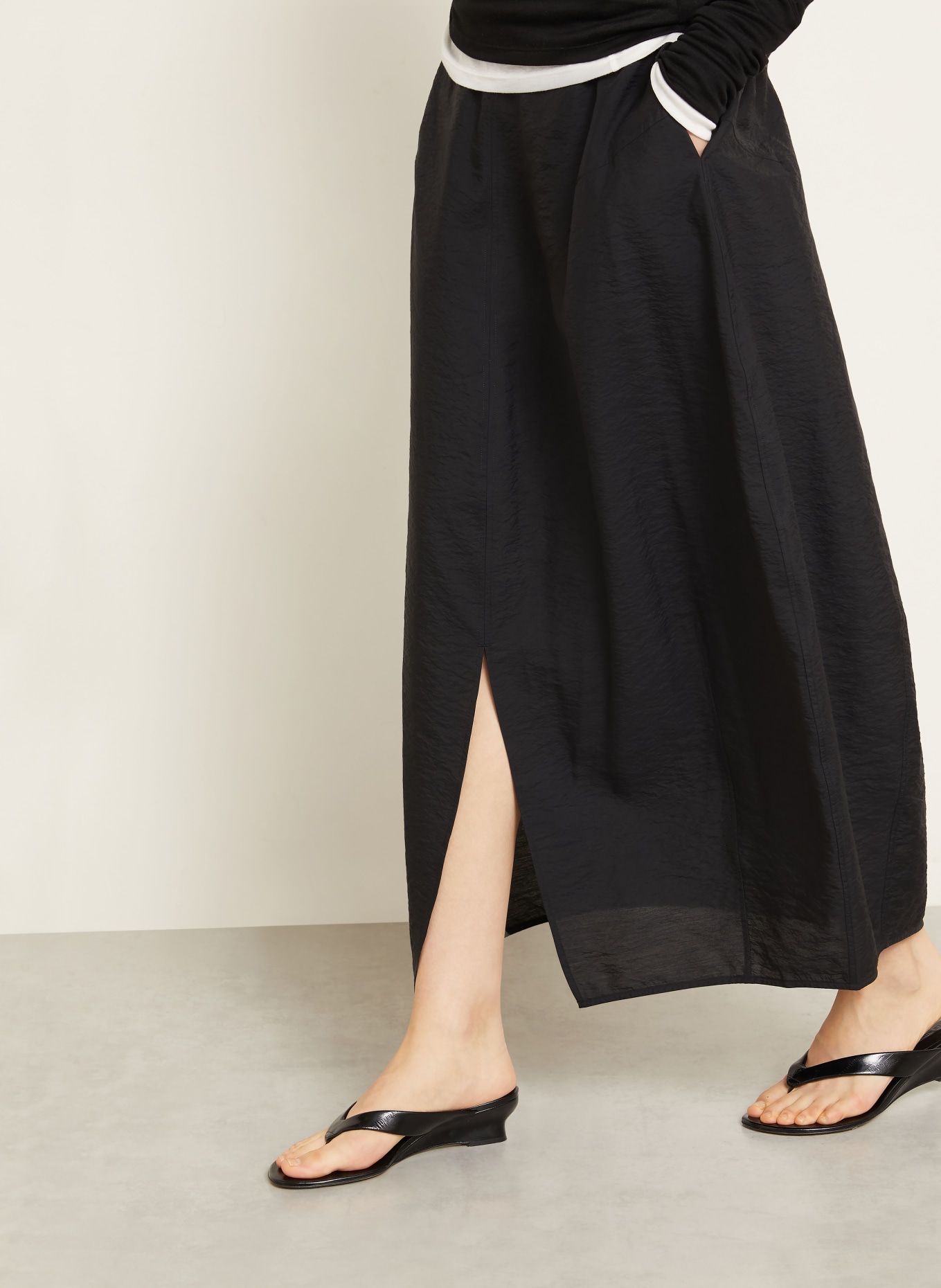 TOTEME Seidenrock: SCHWARZ