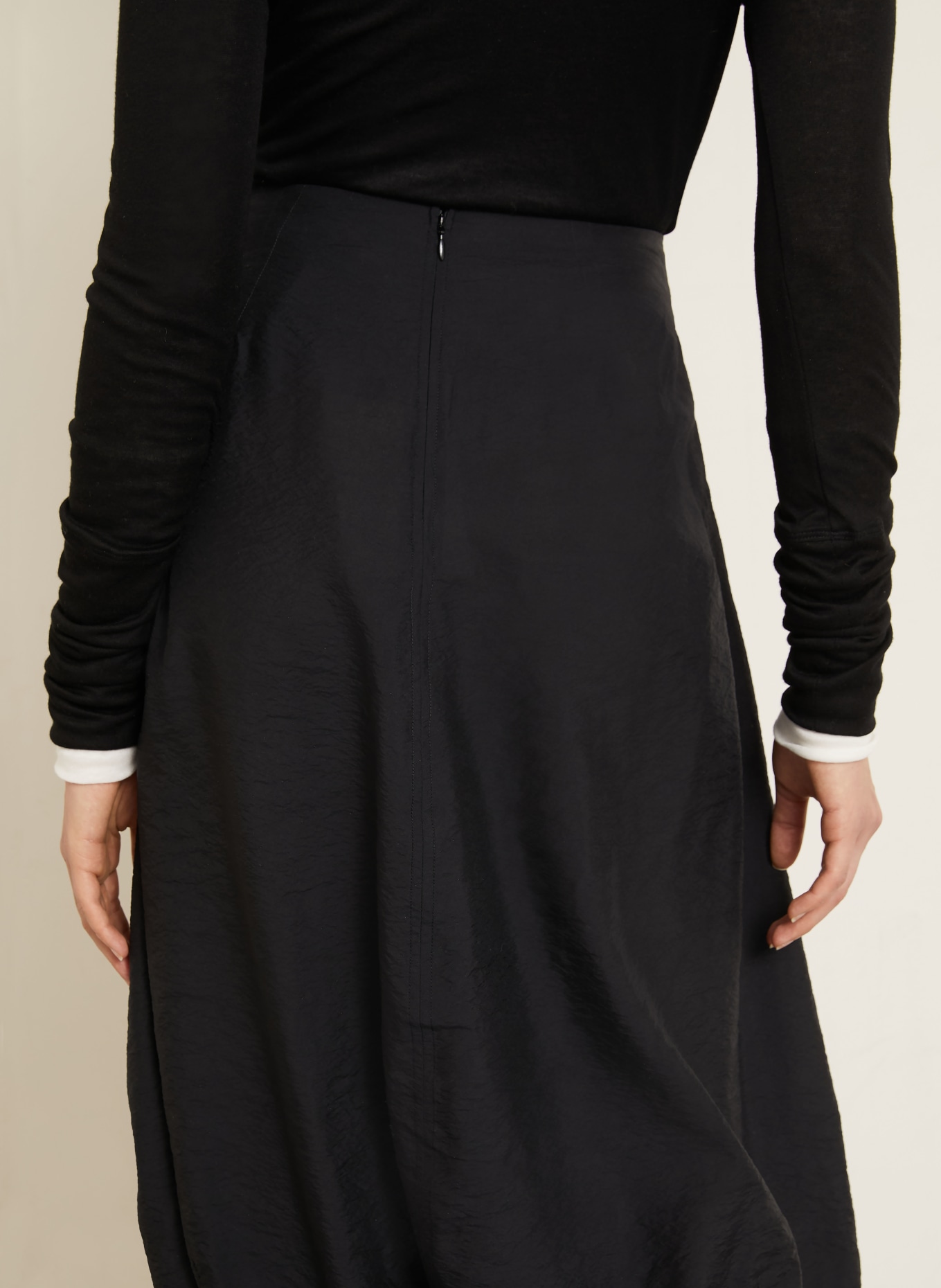 TOTEME Seidenrock: SCHWARZ