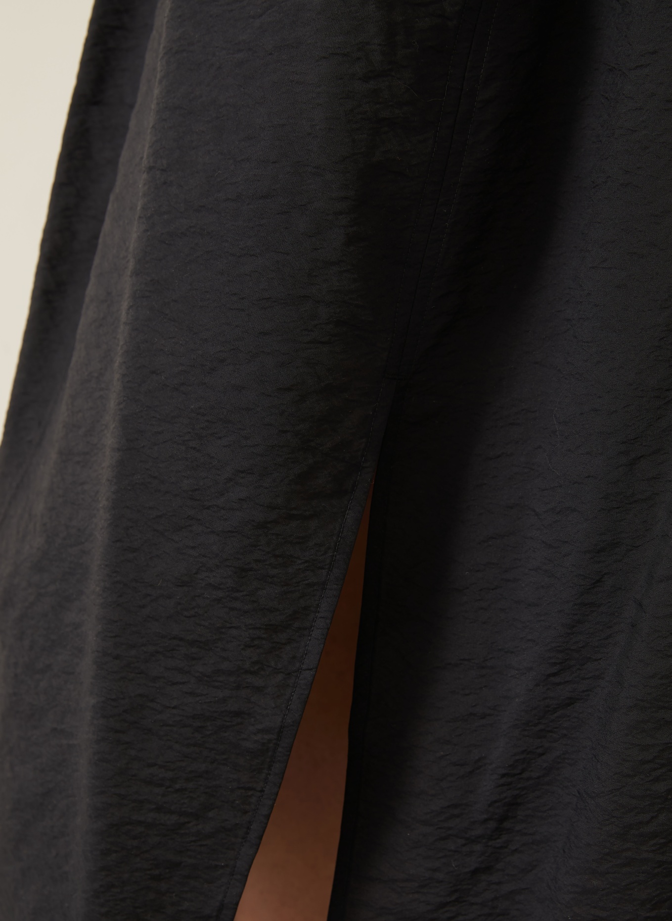 TOTEME Seidenrock: SCHWARZ