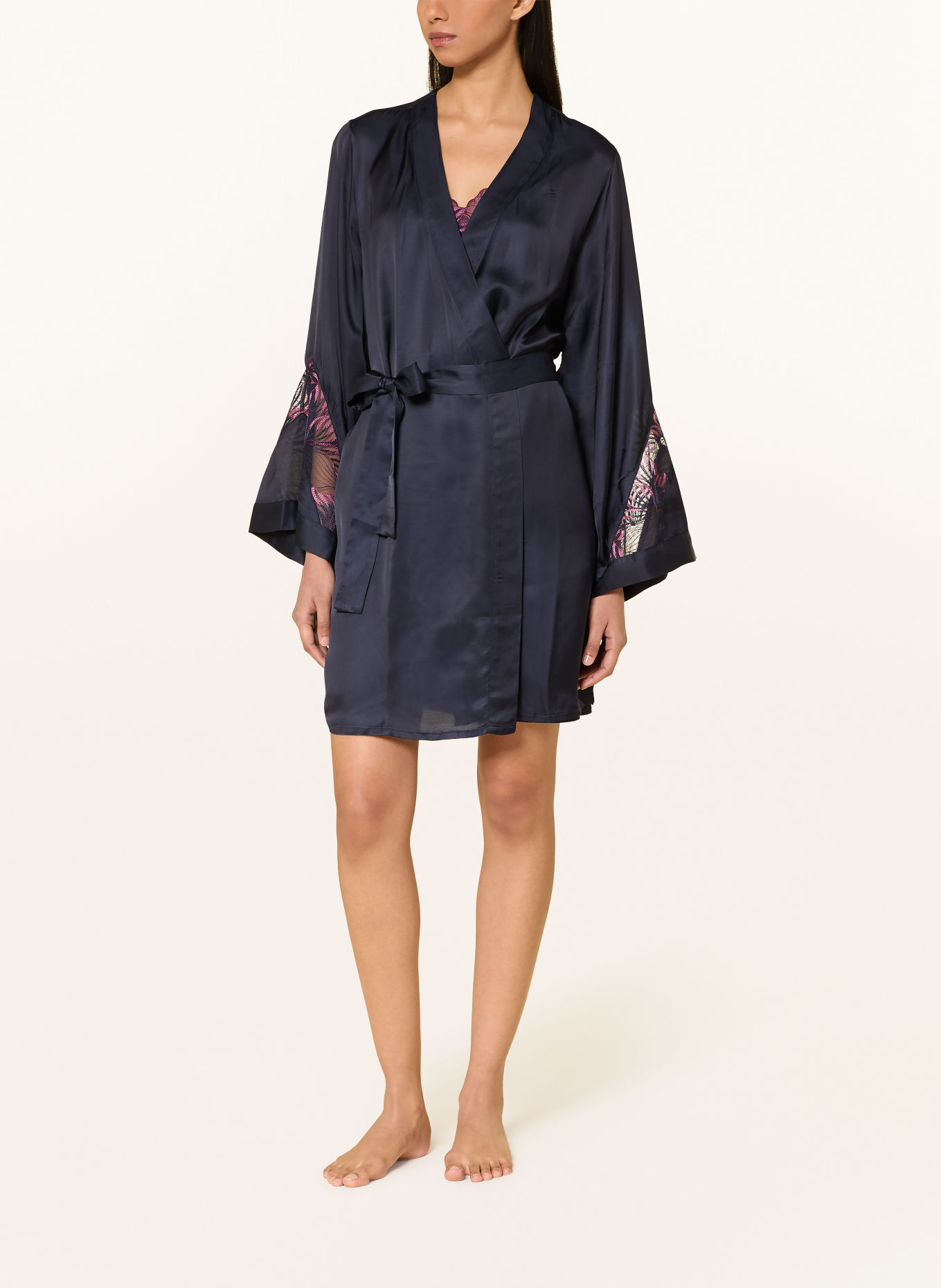 CHANTELLE Damen-Kimono LEGEND aus Satin: SCHWARZ / PINK